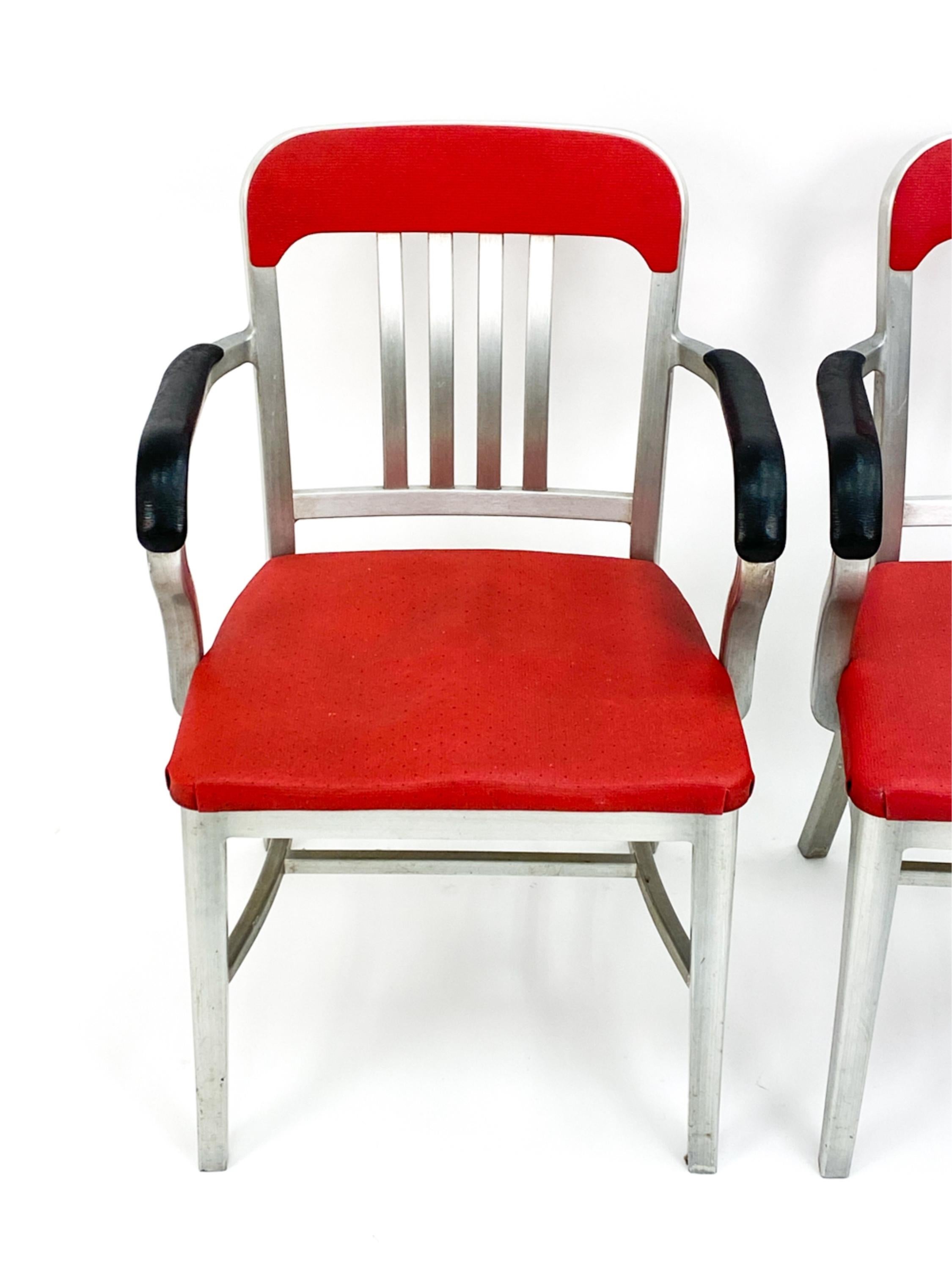 Paar Sessel aus Aluminium und Vinyl von Goodform, ca. 1950er Jahre, Paar im Zustand „Gut“ im Angebot in Norwalk, CT