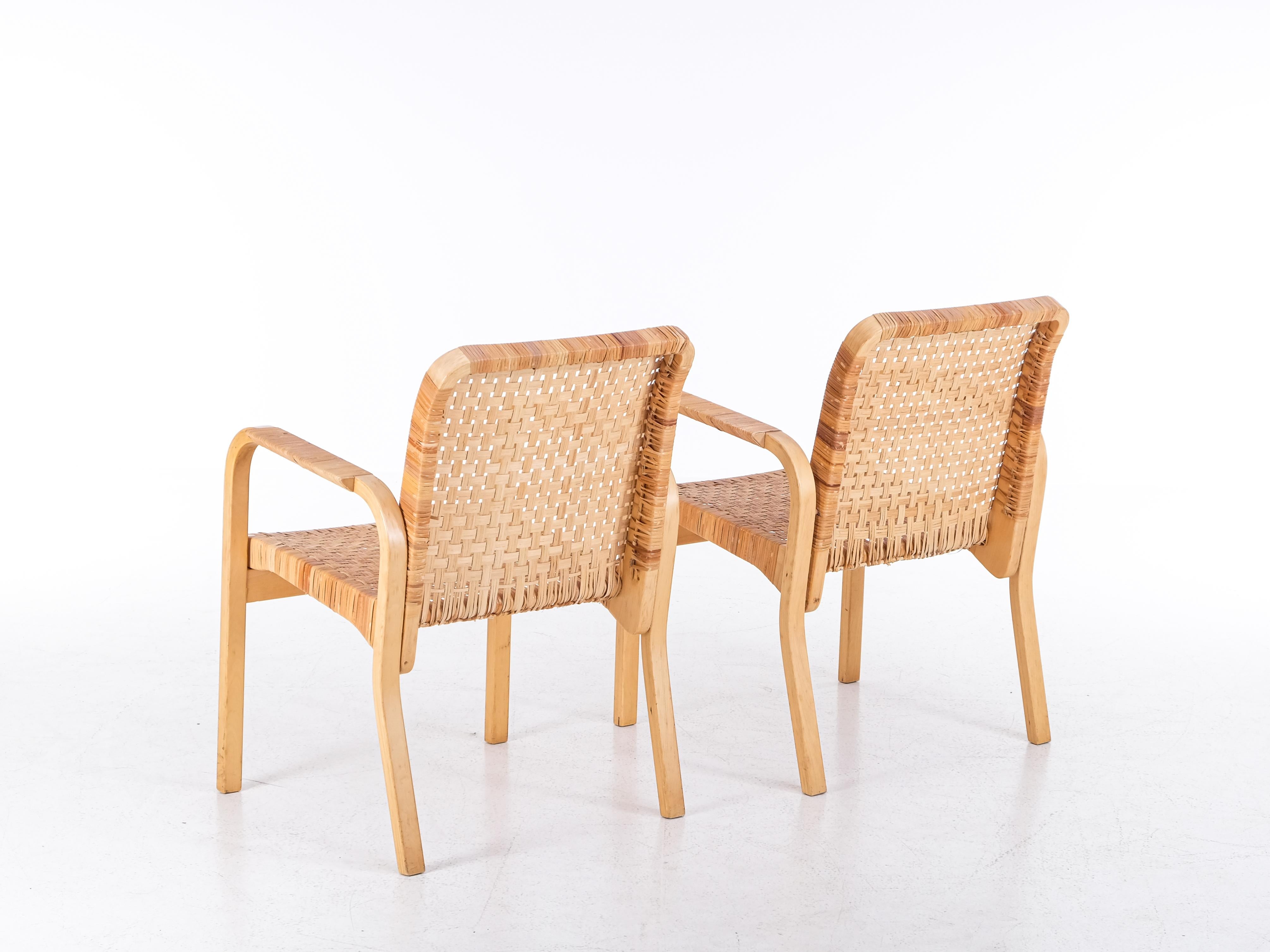 Paire de fauteuils Alvar Aalto 45, produits par Artek, 1970 en vente 3