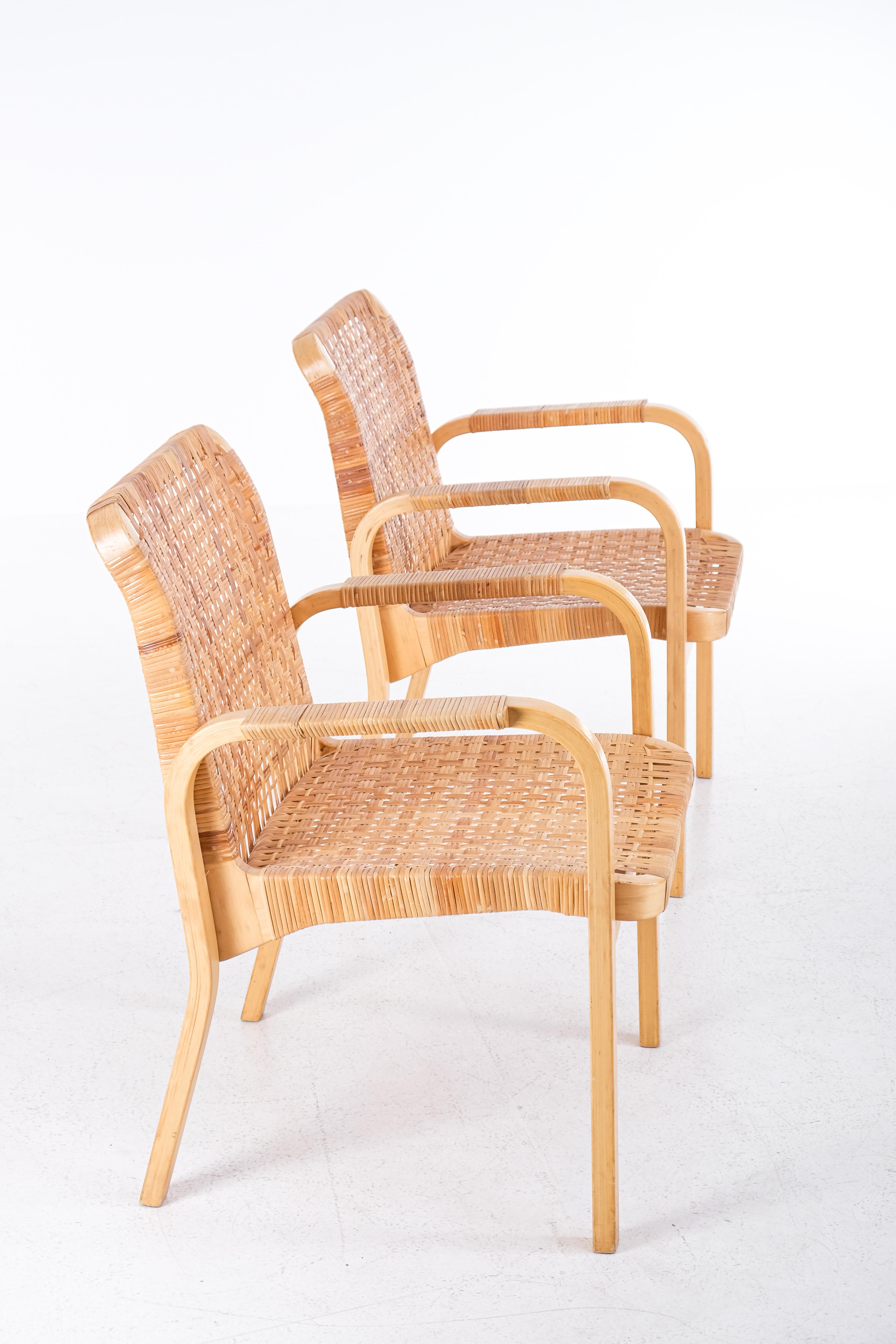 Ein Paar Alvar Aalto-Sessel 45, hergestellt von Artek, 1970er Jahre im Angebot 4