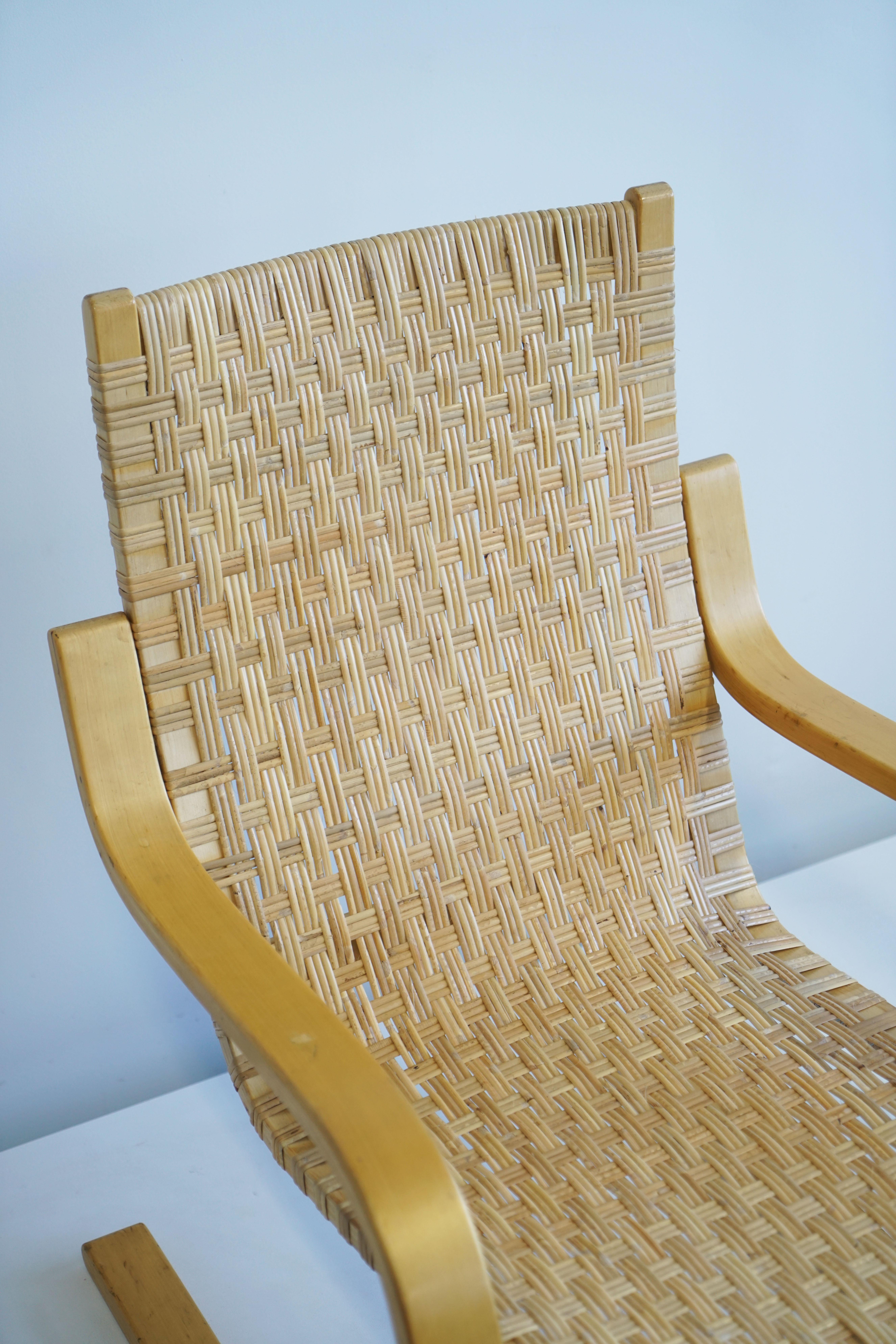 Caning Pair of Alvar Aalto Cantilever Chairs Model 406 by Artek in Birch Cane Webbing For Sale