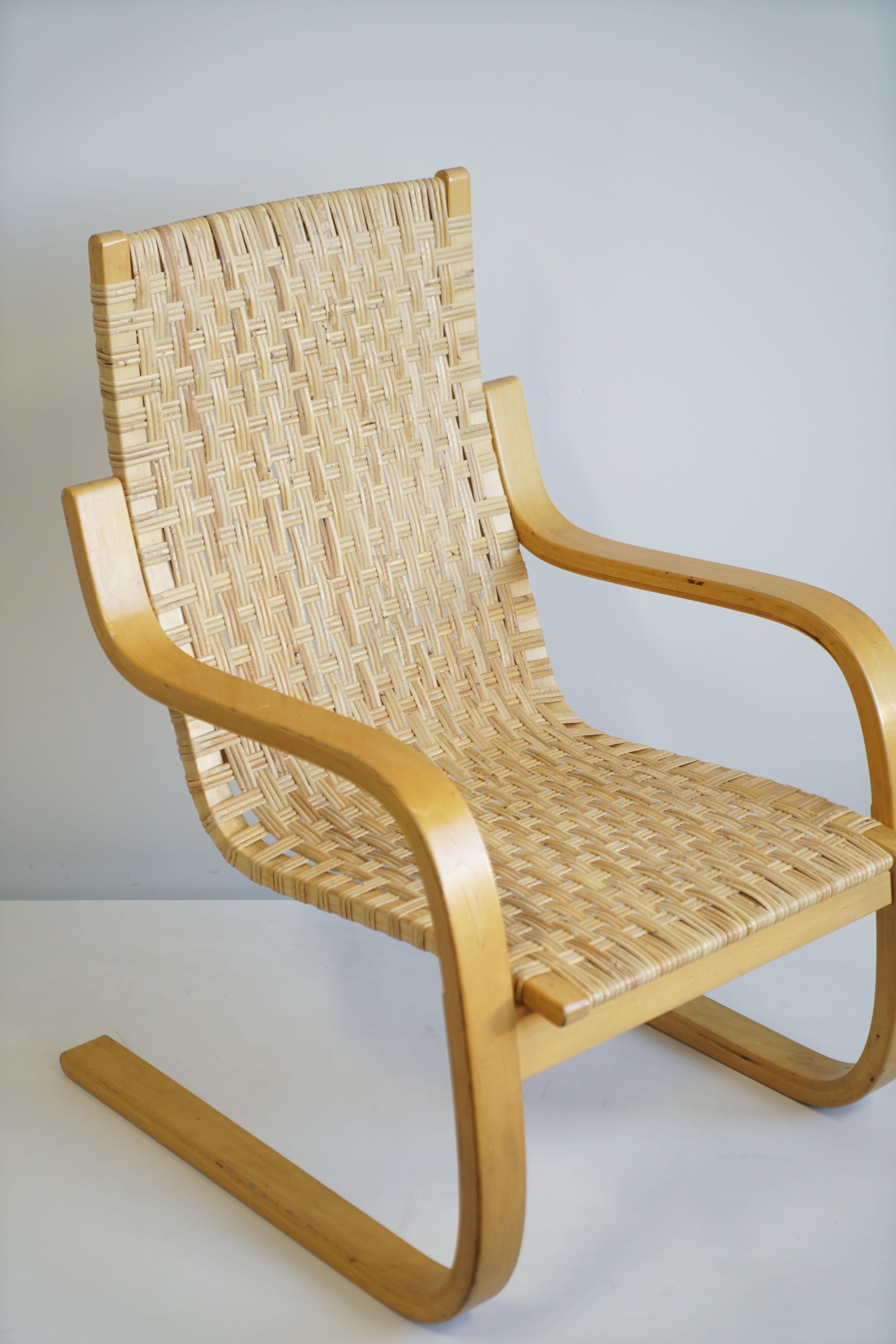 Pair of Alvar Aalto Cantilever Chairs Model 406 by Artek in Birch Cane Webbing For Sale 1