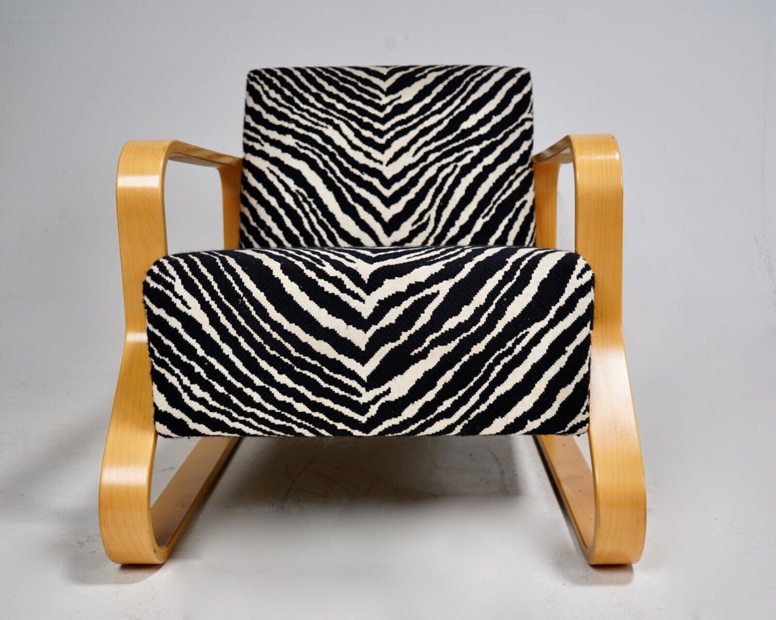 Pareja De Sillas Alvar Aalto Modelo 44 'Paimio Acolchado' Sillas Moderno de mediados de siglo en venta