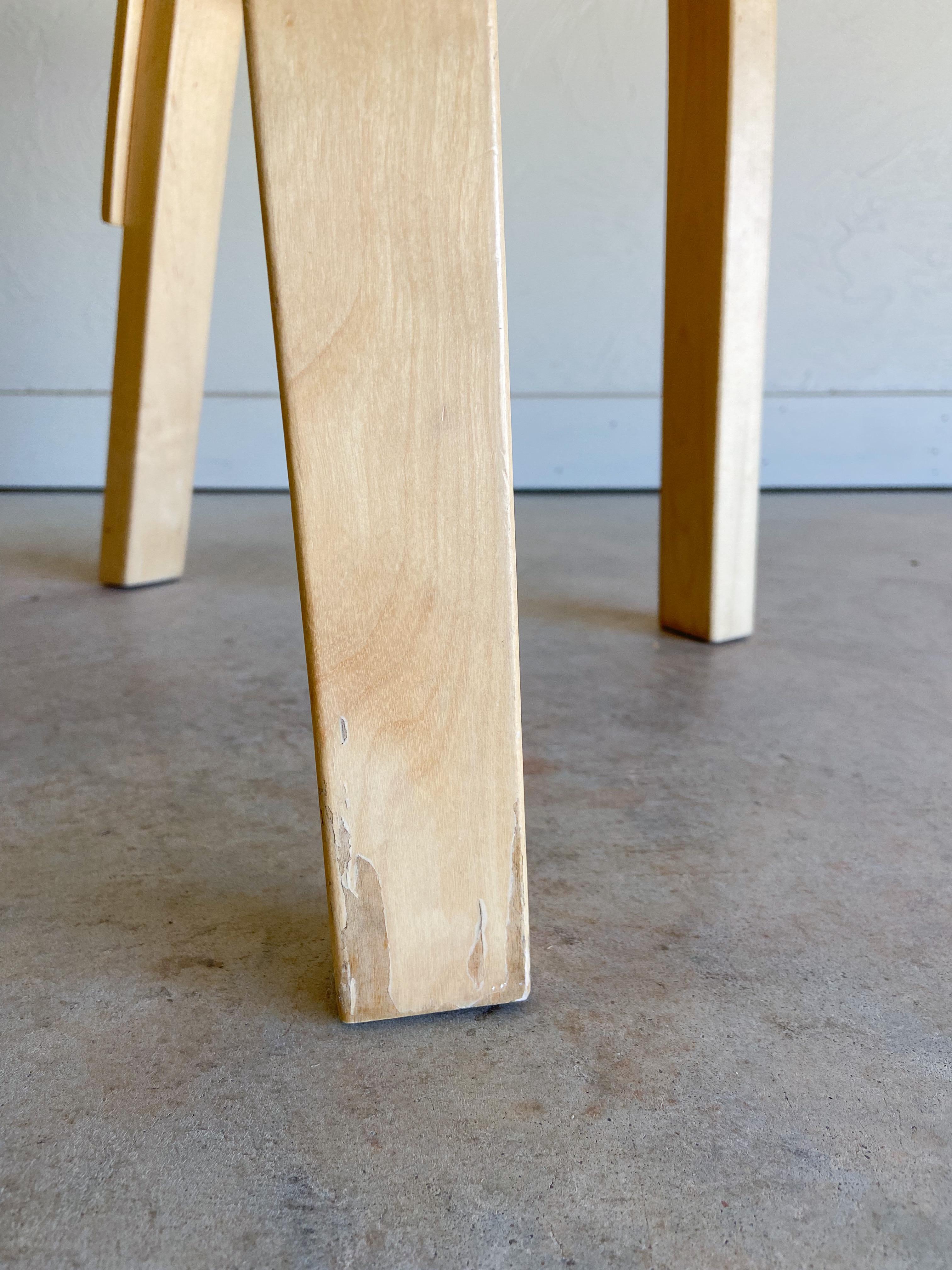 Paire de chaises d'enfant en bois cintré Alvar Aalto pour Artek N65  en vente 4