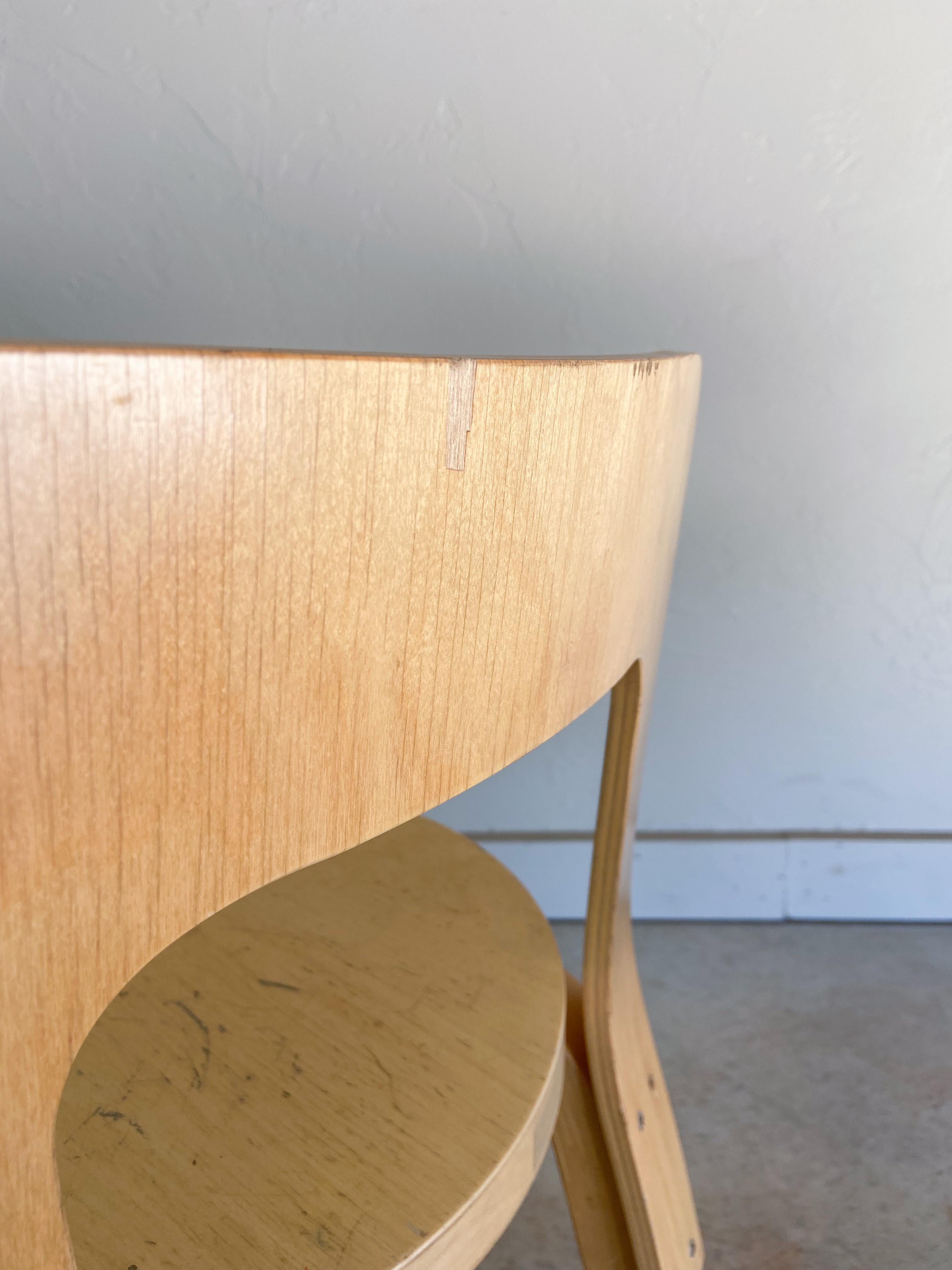 Paire de chaises d'enfant en bois cintré Alvar Aalto pour Artek N65 en vente 5
