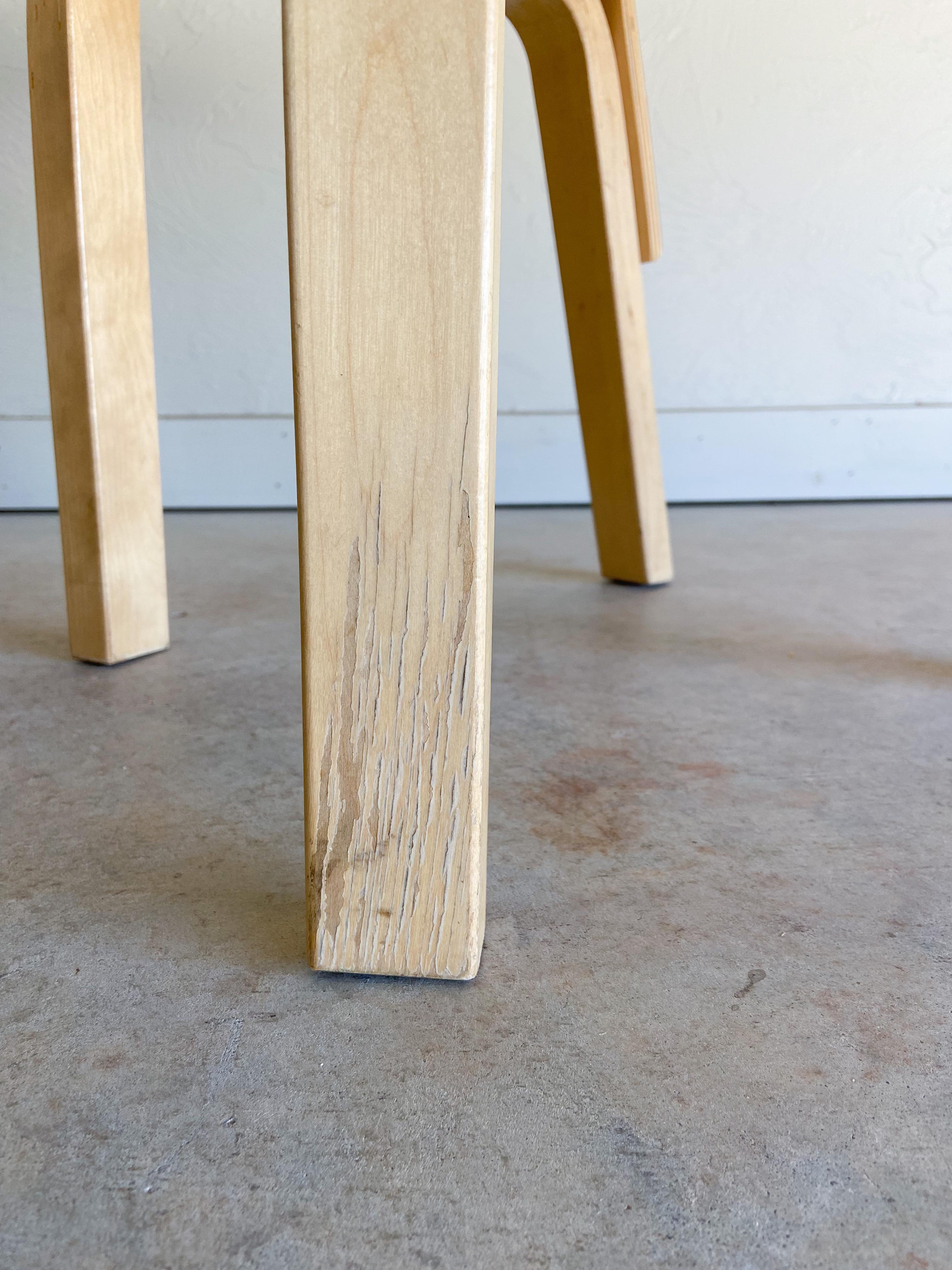 Paire de chaises d'enfant en bois cintré Alvar Aalto pour Artek N65  en vente 5