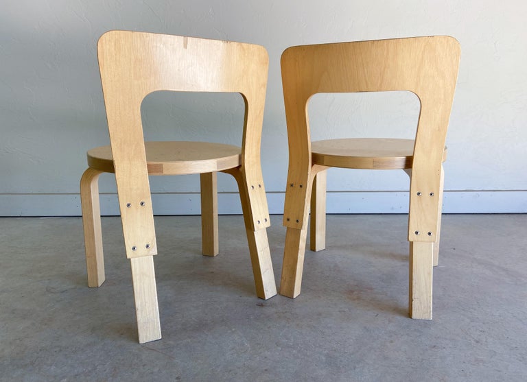 Finnish Pair of Alvar Aalto for Artek N65 Bentwood Children's Chairs For Sale