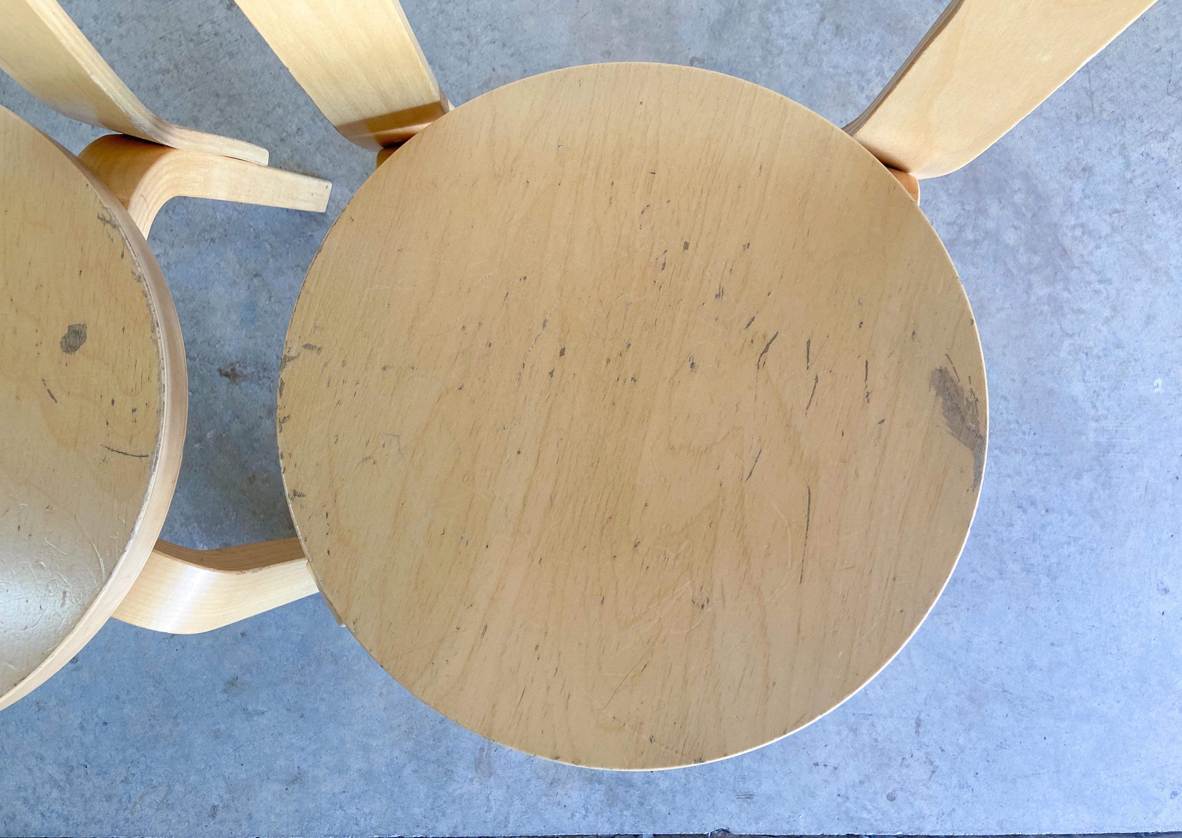 Bouleau Paire de chaises d'enfant en bois cintré Alvar Aalto pour Artek N65 en vente