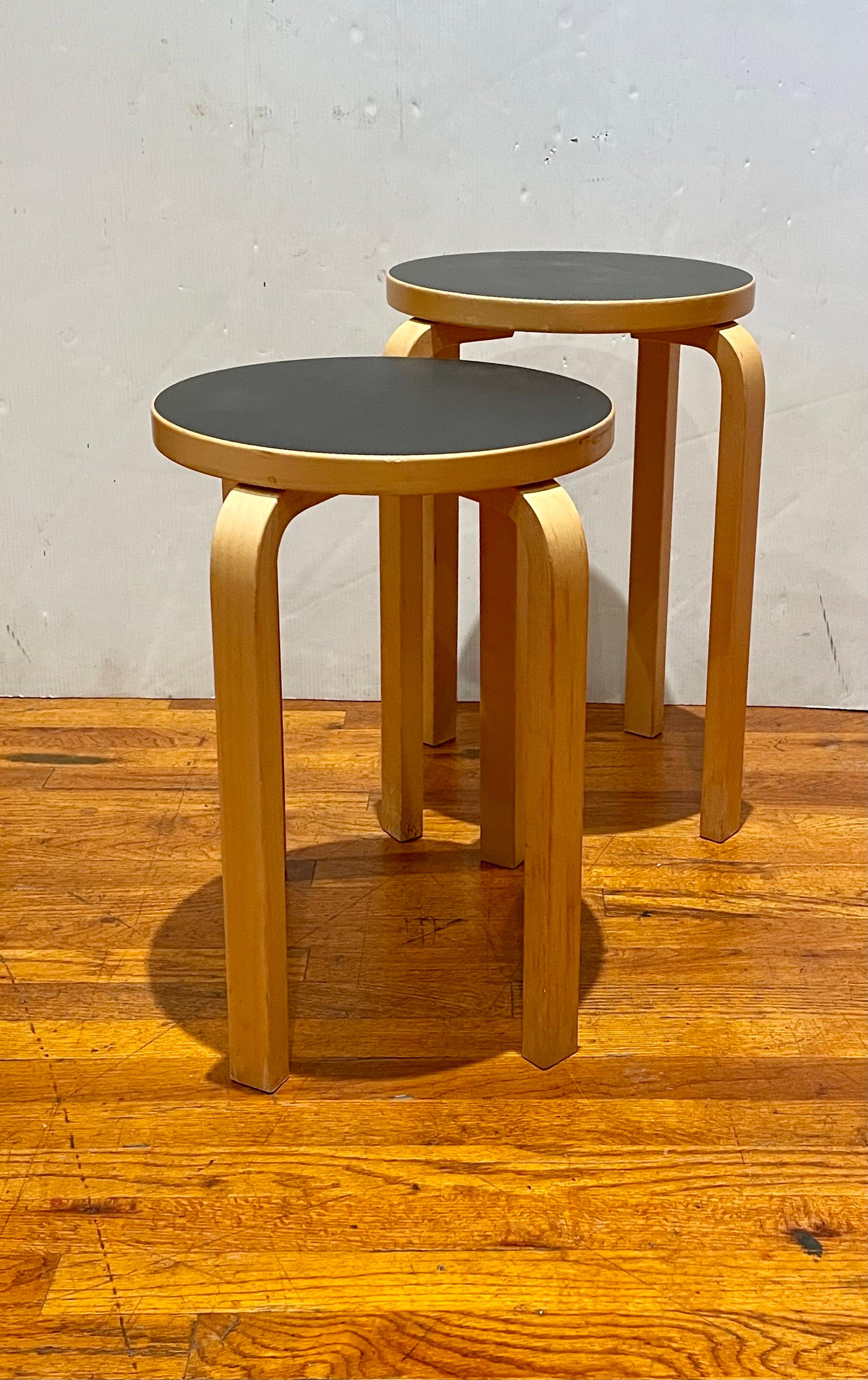 Vintage Alvar Aalto model 60 linoleum top stool. Birch bentwood legs with Aalto’s signature feathered bentwood leg design. Original Finish nice vintage condition 2 different sizes available price per stool please specify which size do you want,
