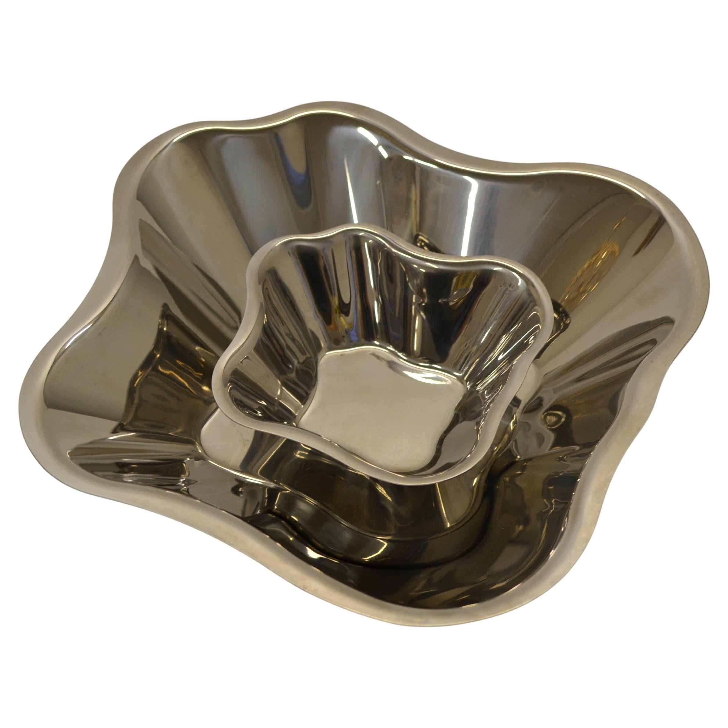 Coppia di ciotole in acciaio Alvar Aalto di Iittala Finlandia