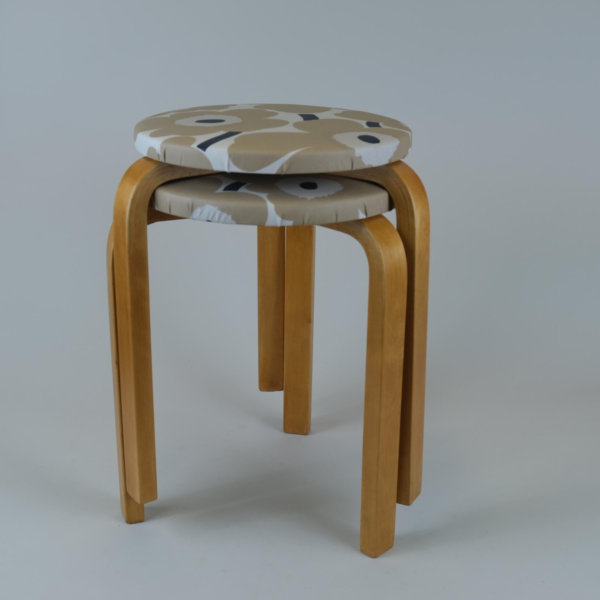 Scandinavian Modern Pair of Alvar Aalto Stools Model no 60, Marimekko Unikko Textile, Artek 1940s For Sale