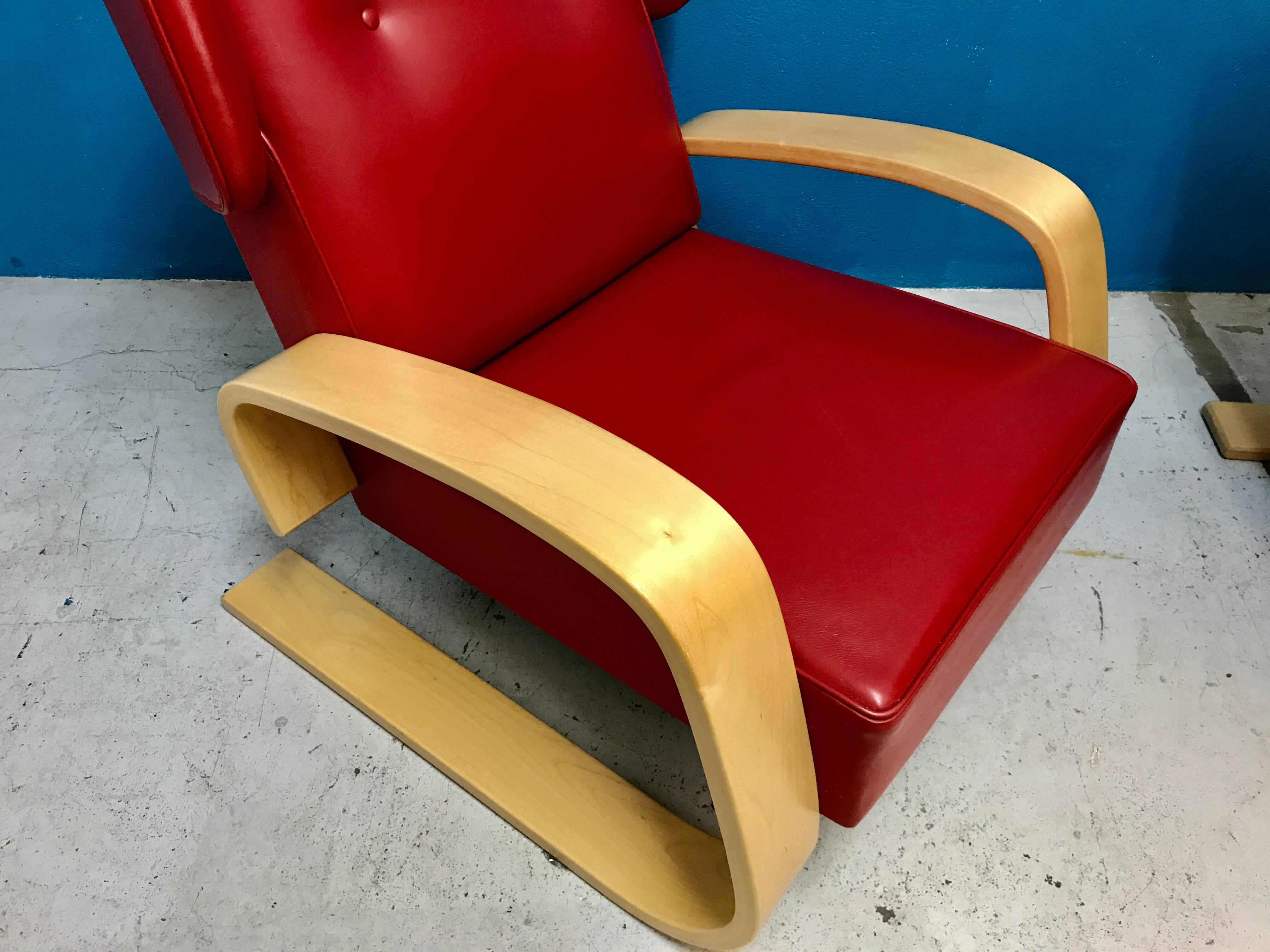 Leather Pair of Alvar Aalto Tank Chairs, Rare High-Back Version, Artek Finland