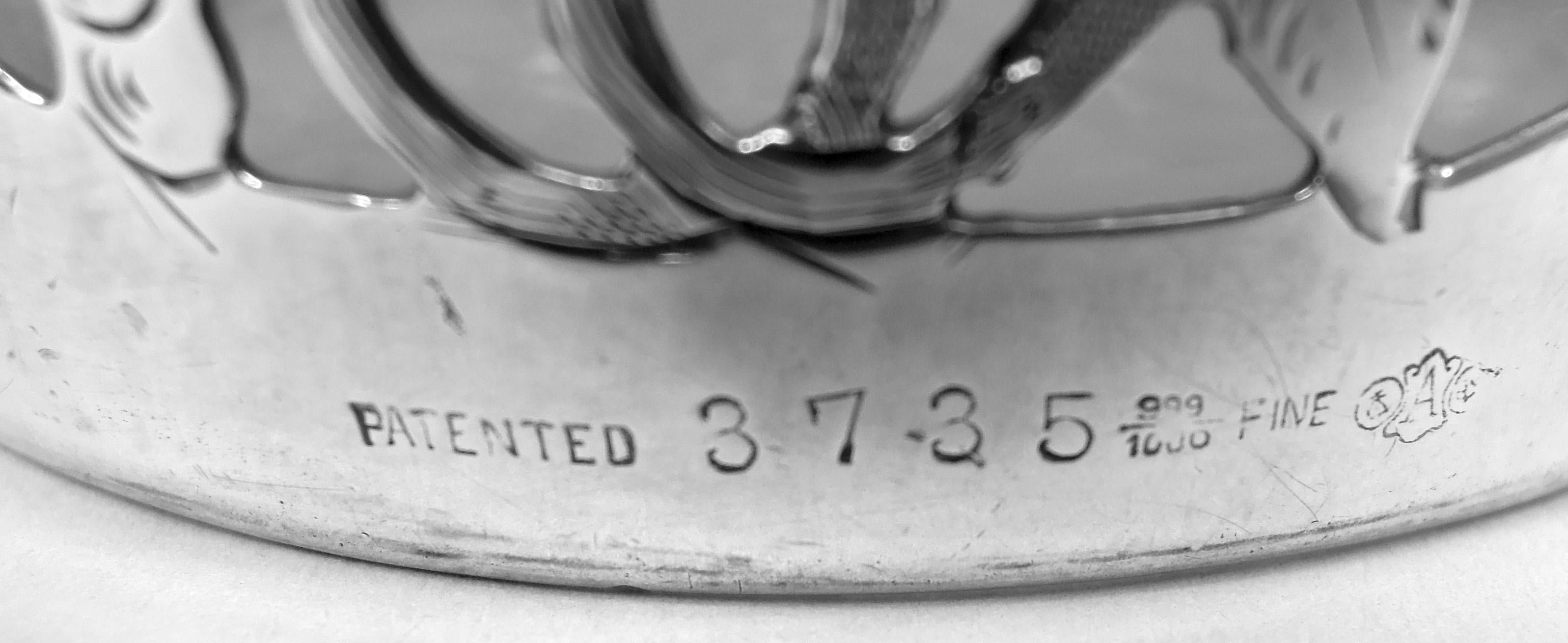 Paar Alvin Art Nouveau Weinrebe Silber Overlay Dekanter im Angebot 6