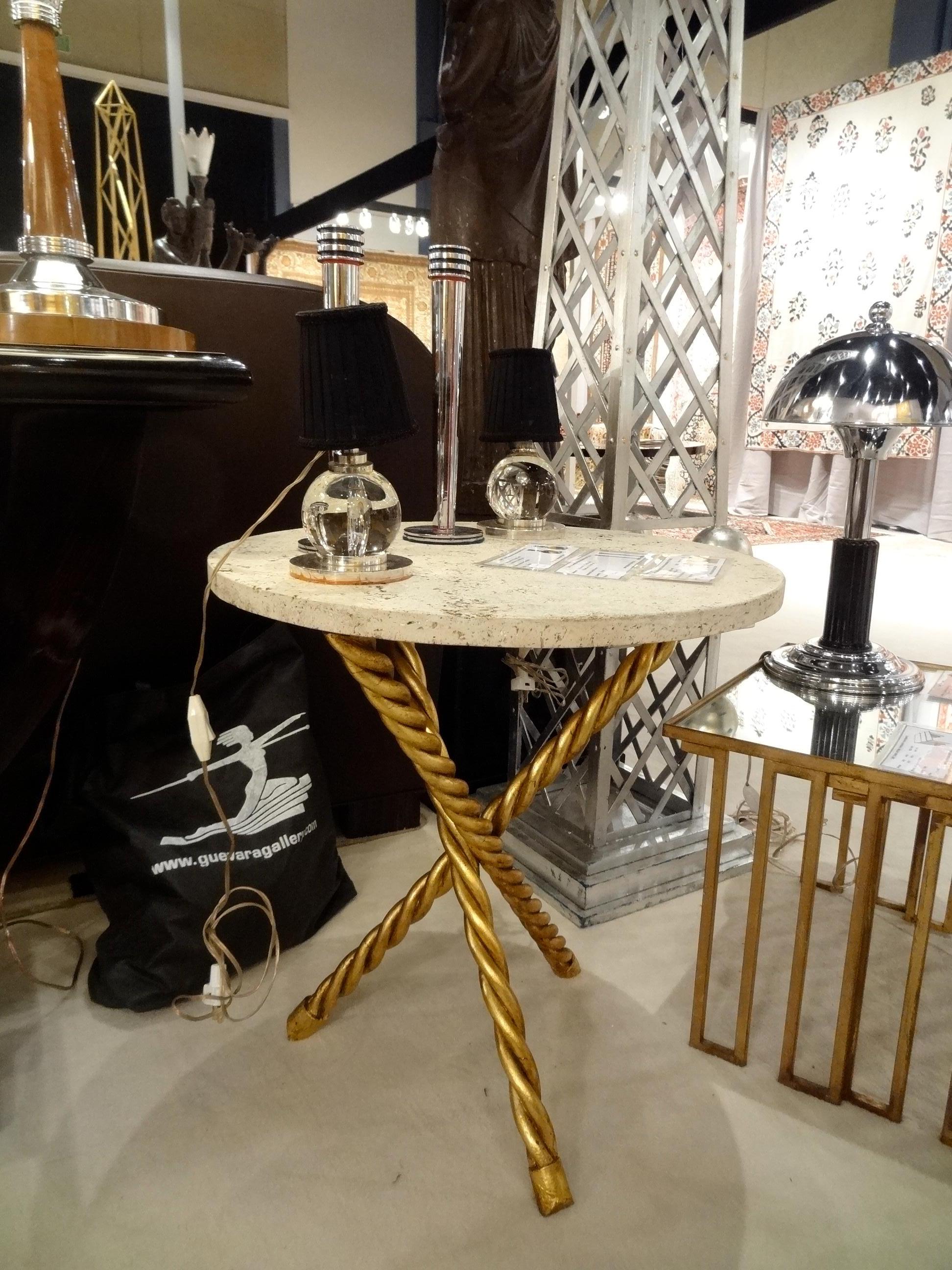 Pair of Amazing Art Deco, Tables in Golden Iron Sheet and Travertine, France In Good Condition For Sale In Ciudad Autónoma Buenos Aires, C
