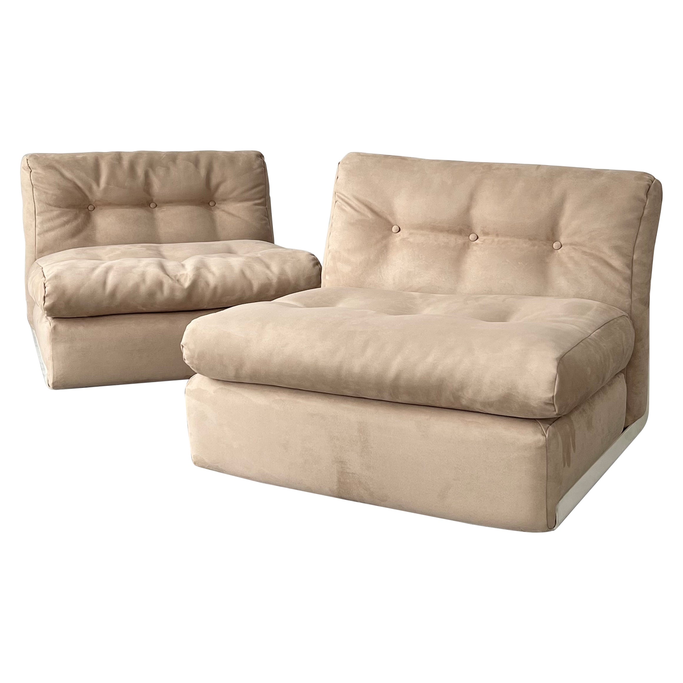 Pair of Amanta armchairs by Mario Bellini for C&b Italia 1960s For Sale