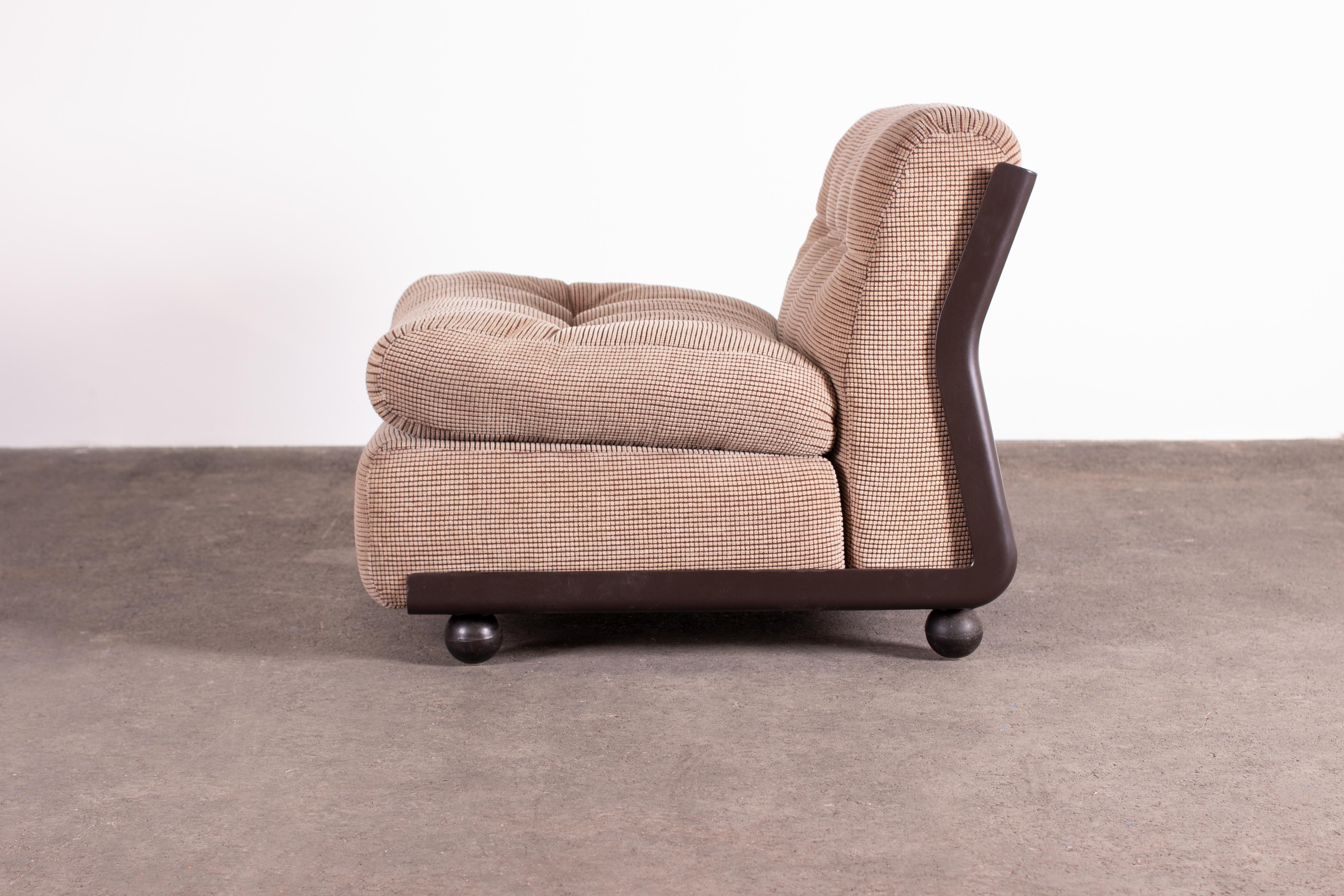 Paire de fauteuils Amanta de Mario Bellini pour B&B Italia en tissu d'ameublement original en vente 3