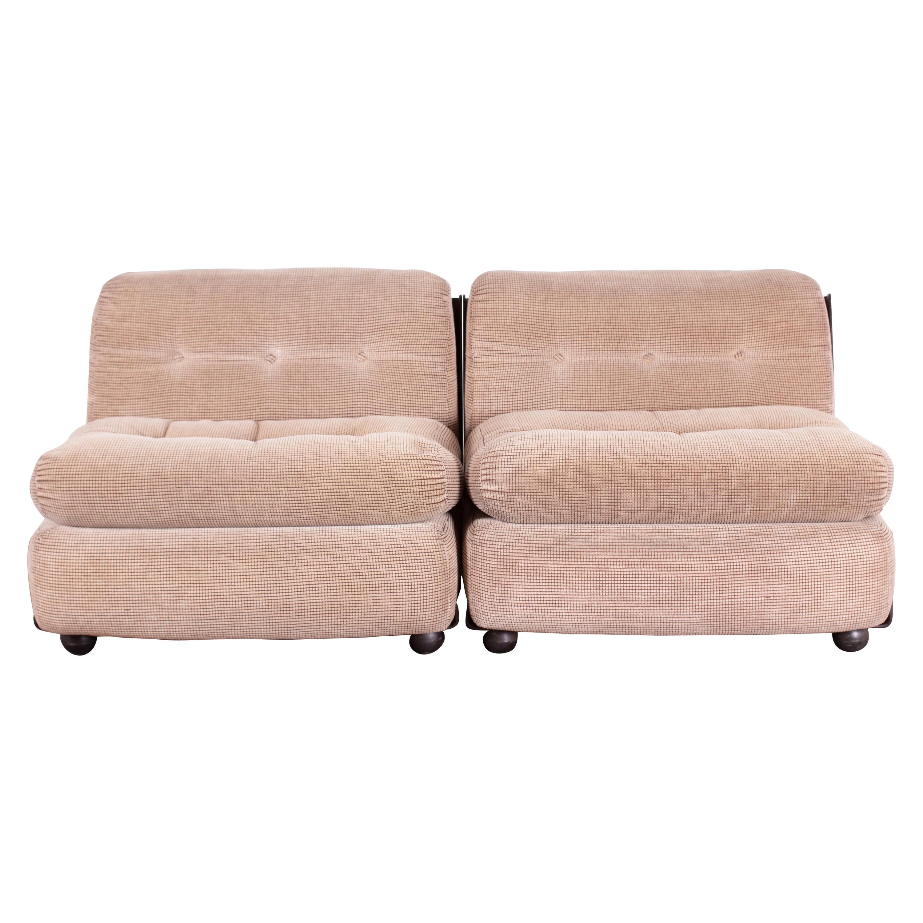 Pair of Amanta Lounges by Mario Bellini for B&B Italia in Original Upholstery