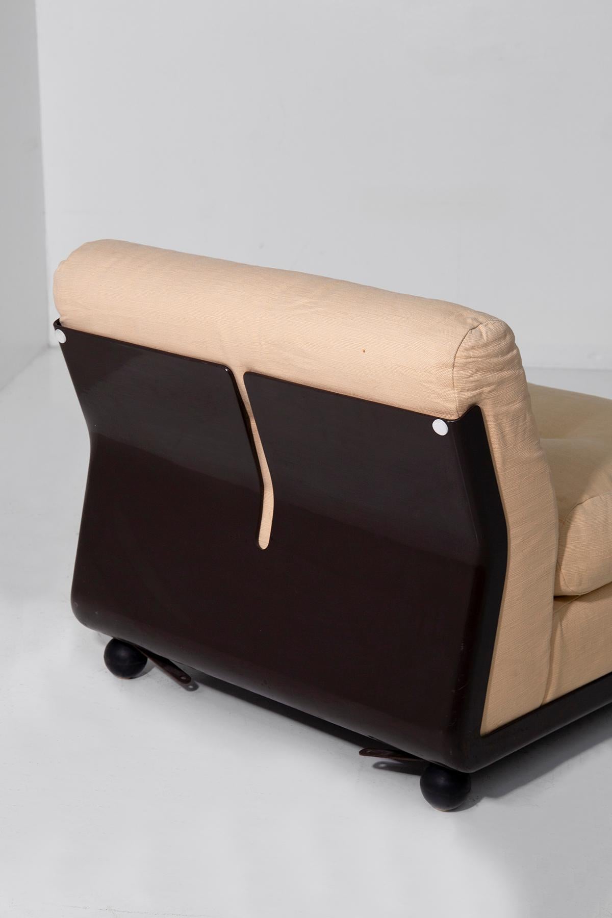 Pair of Amanta Mario Bellini armchairs, original fabric, label 1