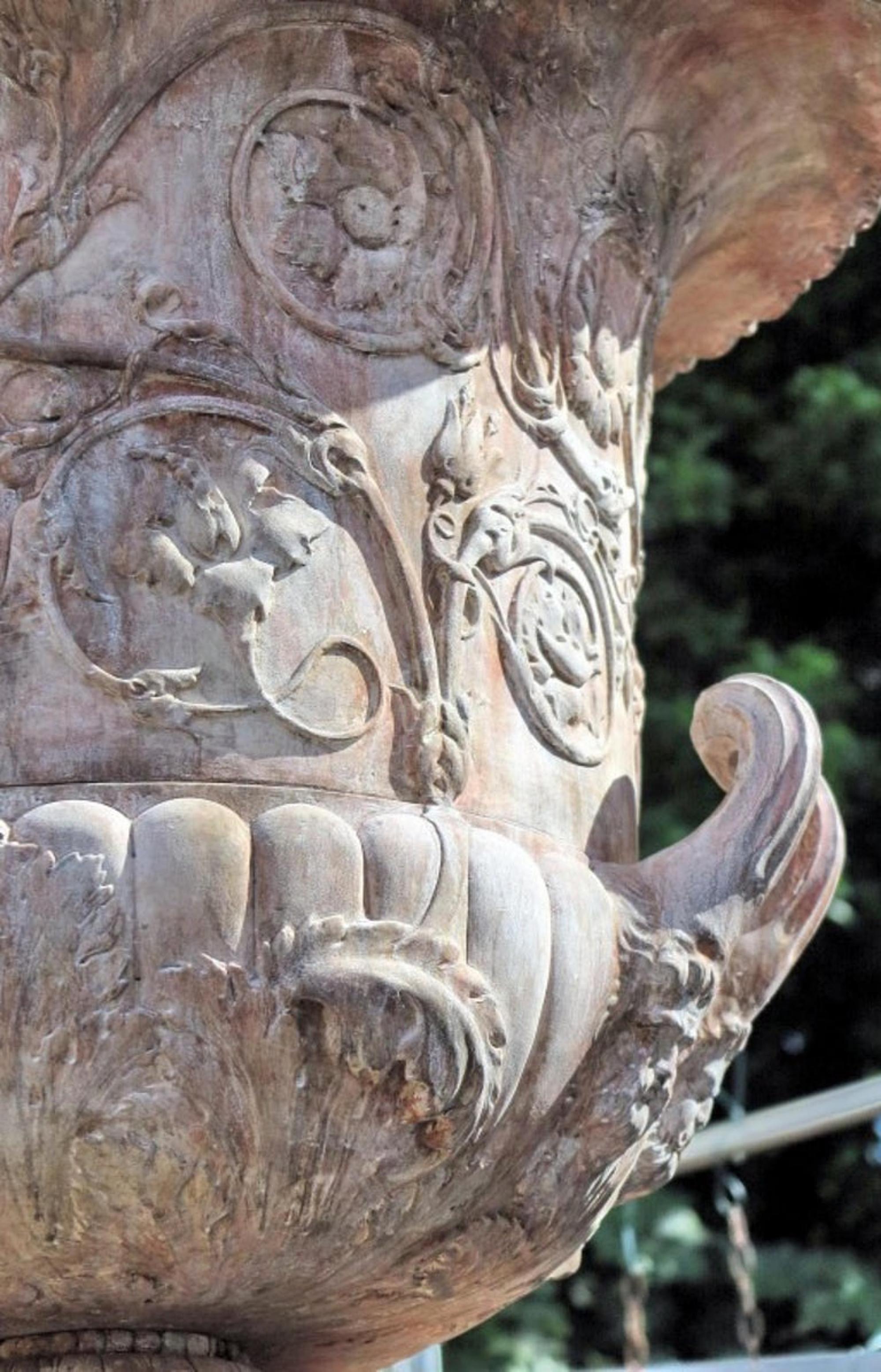 Italian Pair of Amazing Capitoline Vase of Piranesi Bell, Early 20th Century