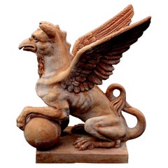 PAR DE GRANDES GRIFONES DE TERRACOTTA Siglo XX