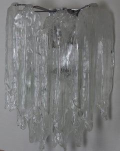 Pareja de apliques de cristal italianos atribuidos a Mazzega, Italia, hacia la década de 1960