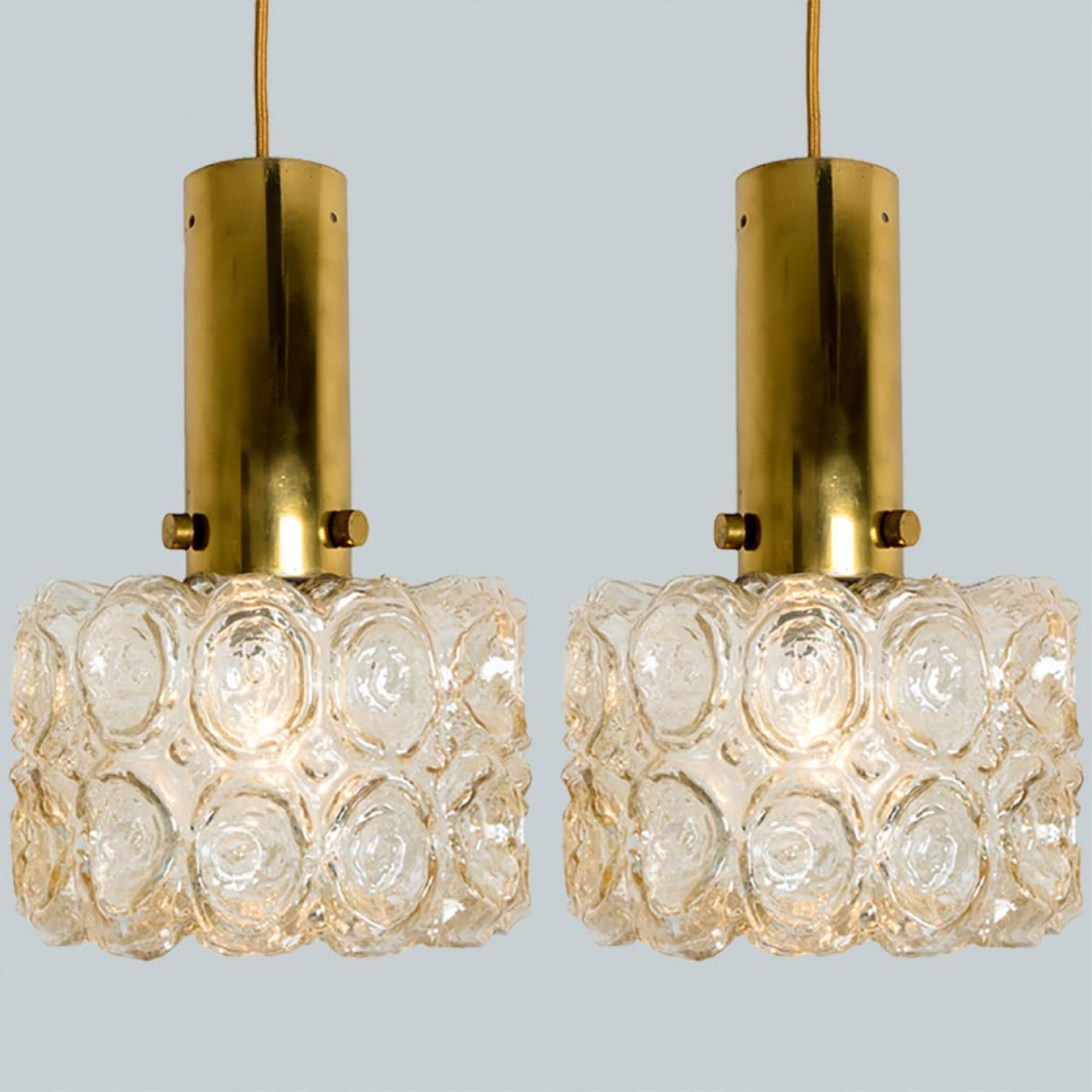 Mid-Century Modern Paire de pendentifs en verre ambré et or dans le style d'Helena Tynell, 1960 en vente