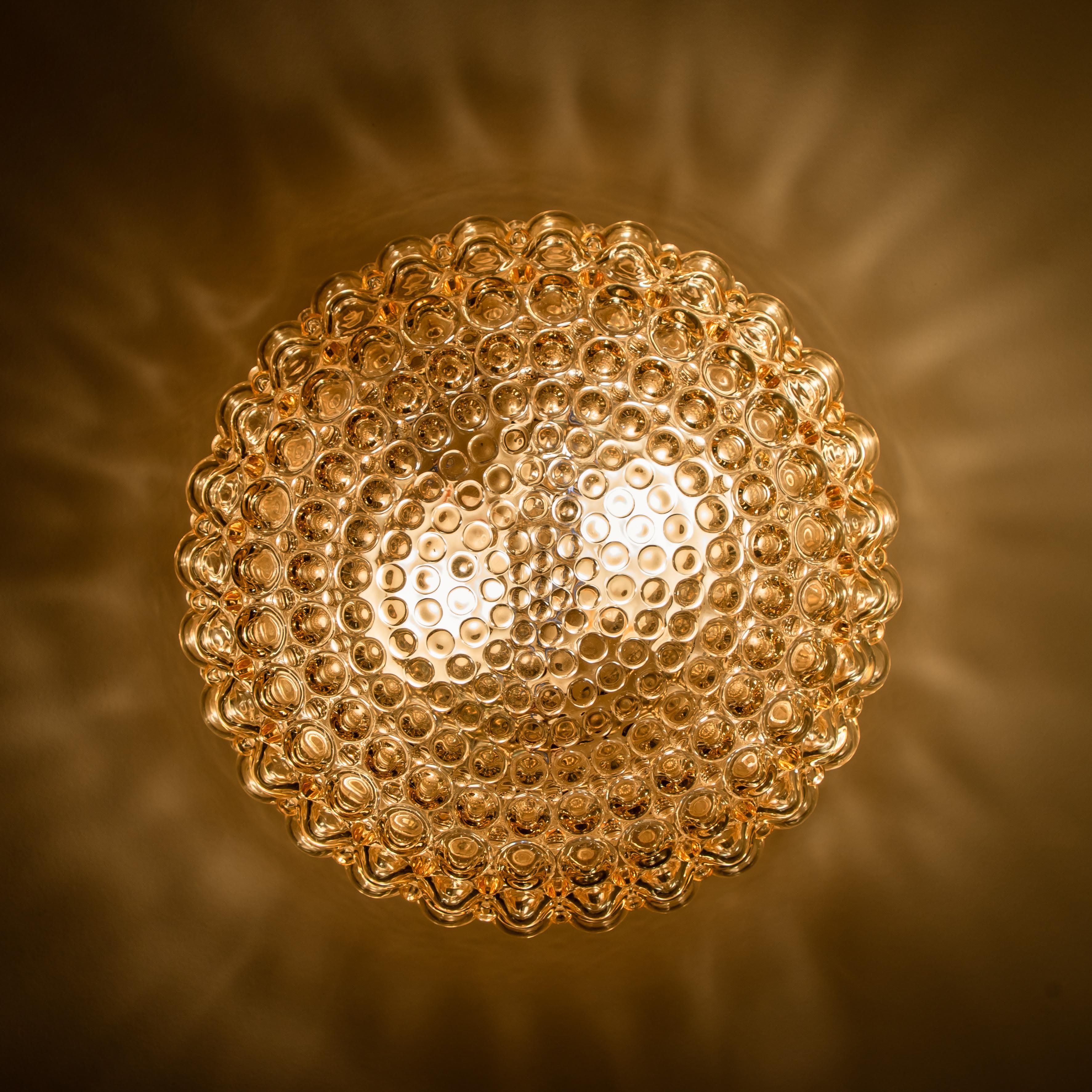 Wandleuchten aus Bernsteinglas von Helena Tynell für Glashtte Limburg, Paar im Angebot 2