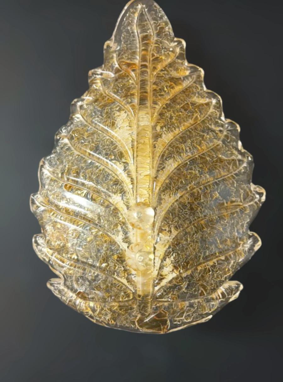 20th Century Pair of Amber Graniglia Leaf Sconces For Sale