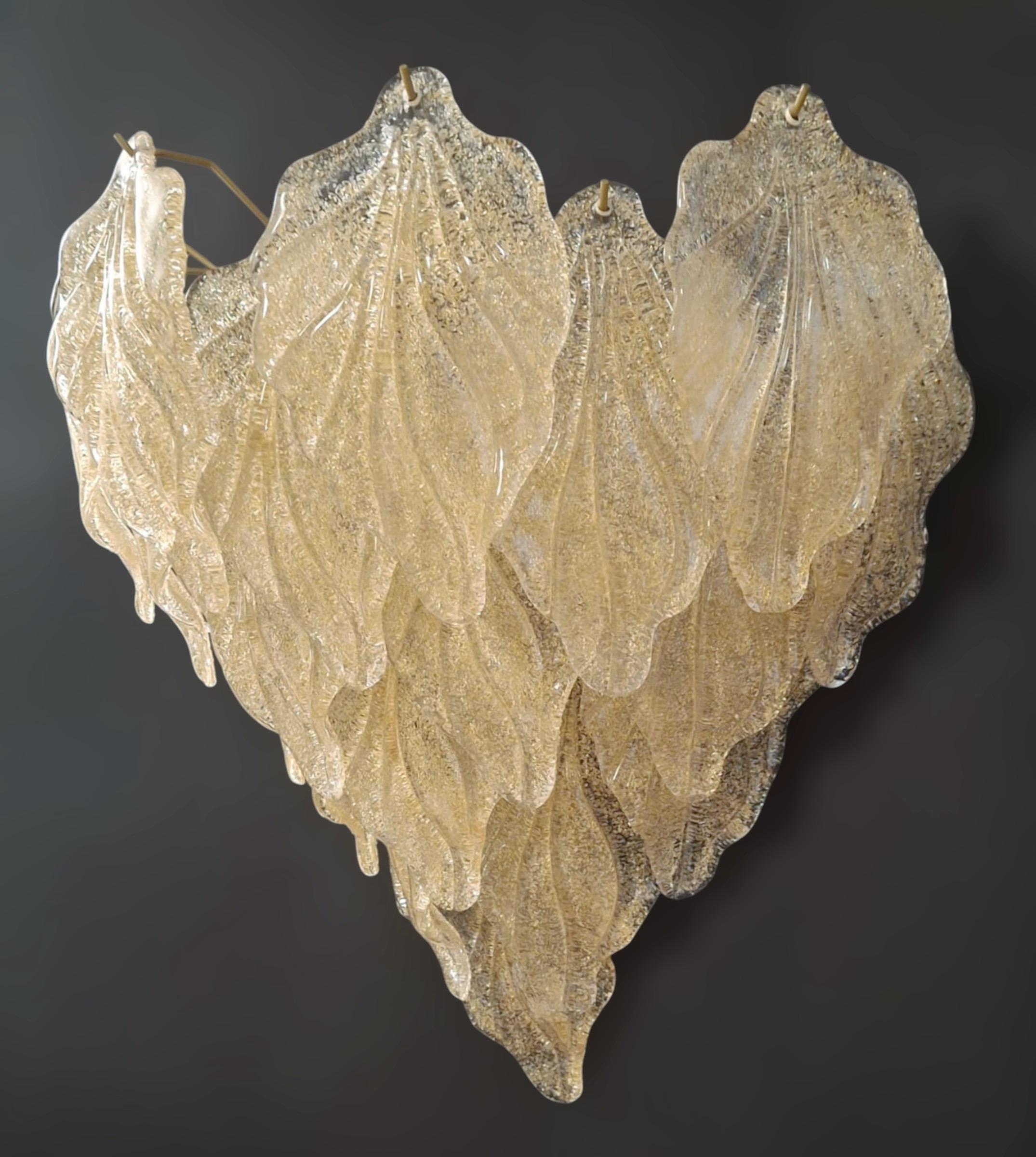 italien Paire d'appliques à feuilles d'ambre Graniglia en vente