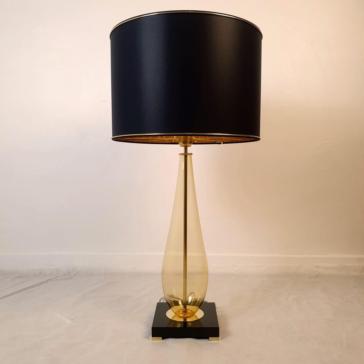 Italian Pair of Amber Murano glass Lamps For Sale