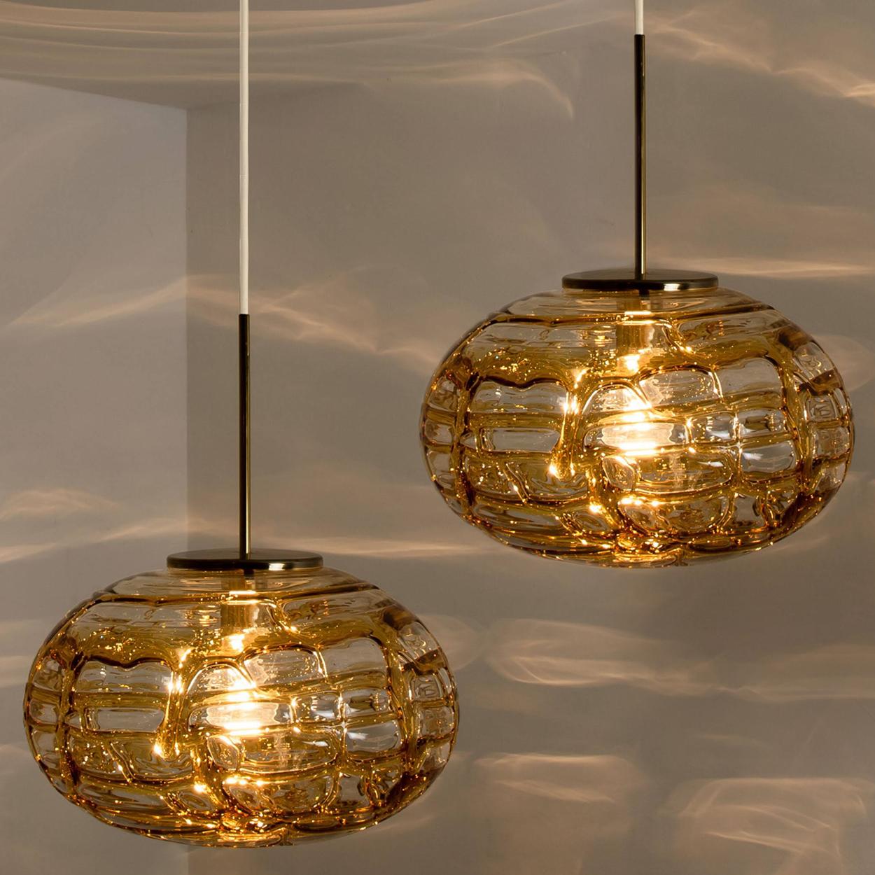 Pair of Amber Murano Glass Pendant Lamp, 1960s In Good Condition In Rijssen, NL