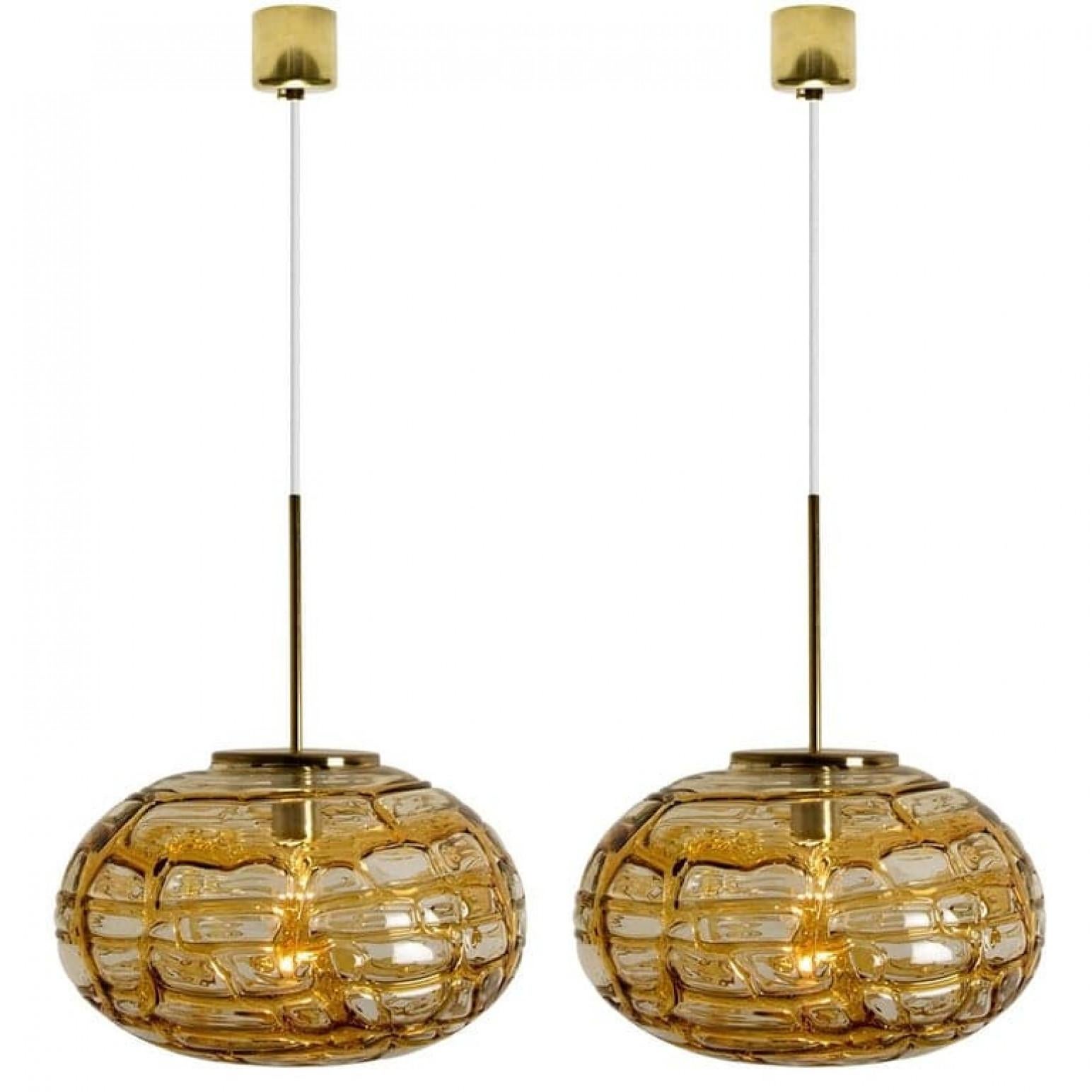 Paar Pendelleuchten aus bernsteinfarbenem Murano-Glas, 1960er Jahre (Mitte des 20. Jahrhunderts) im Angebot