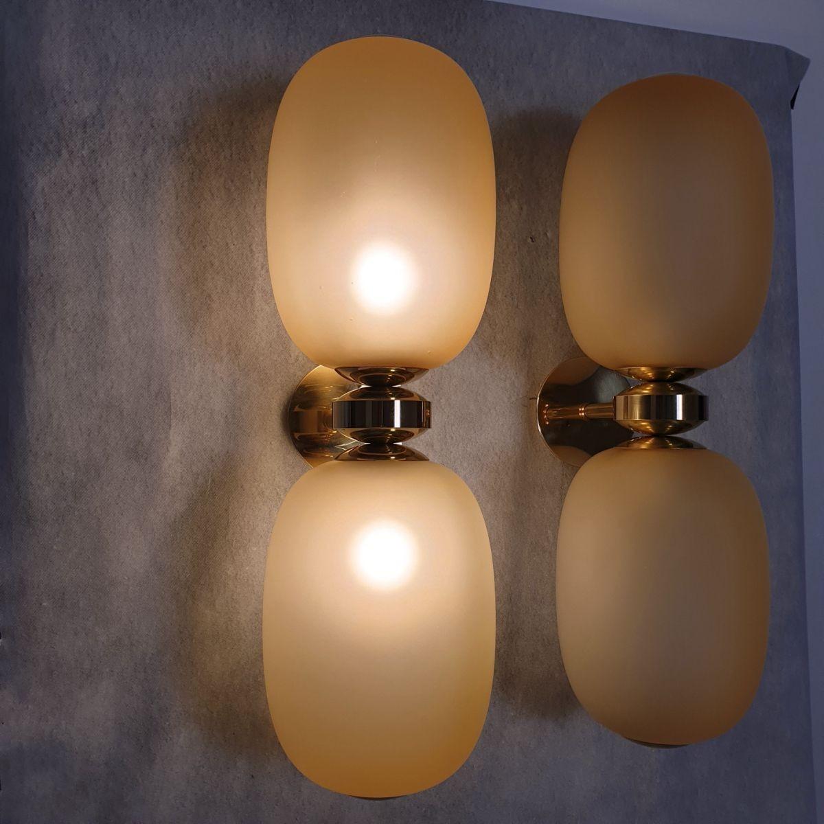 Mid-Century moderno Coppia di lampade in vetro di Murano color ambra in vendita
