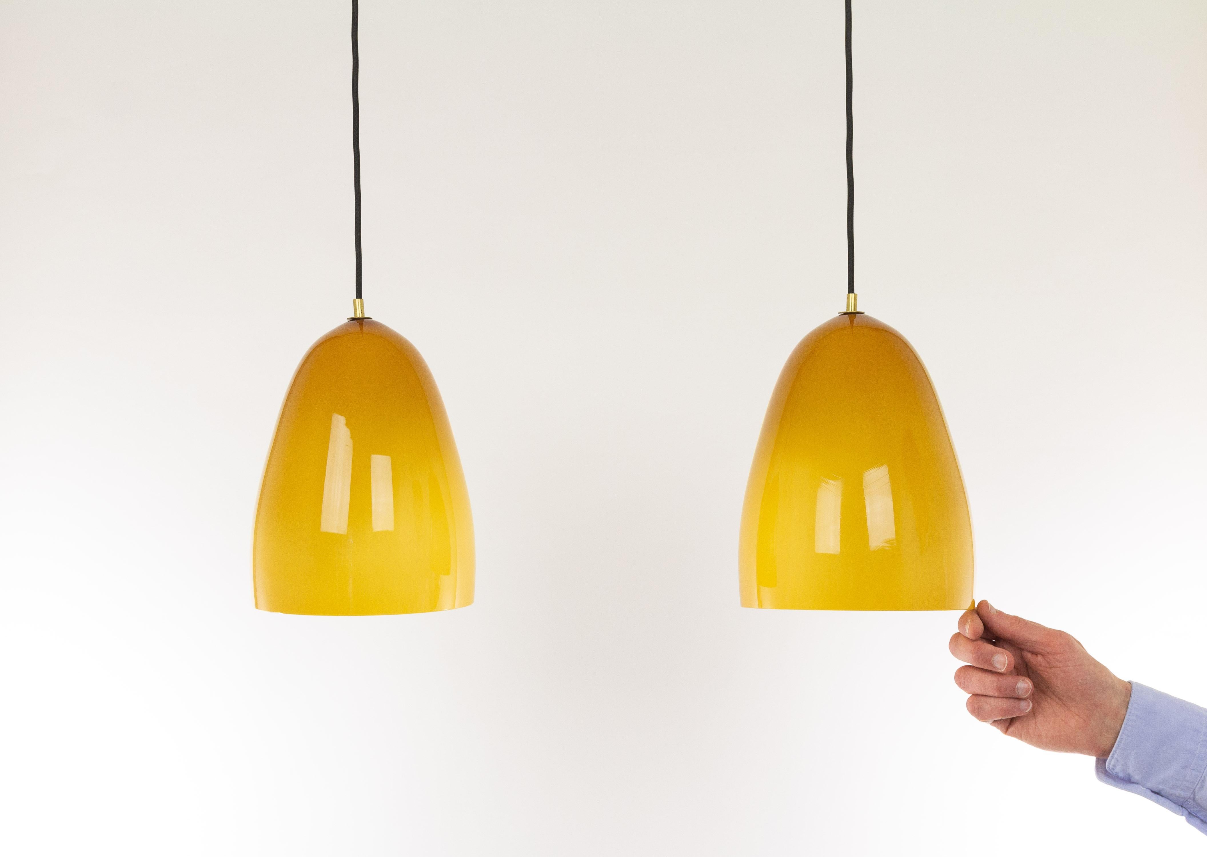 Pair of Amber Murano Pendants by Massimo Vignelli for Venini, 1950s 1