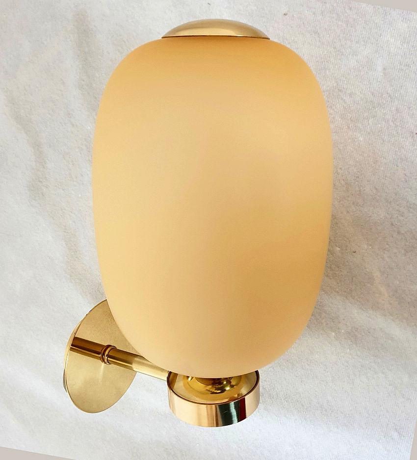Fin du 20e siècle Paire d'appliques en ambre de Murano, Italie, années 1980 en vente