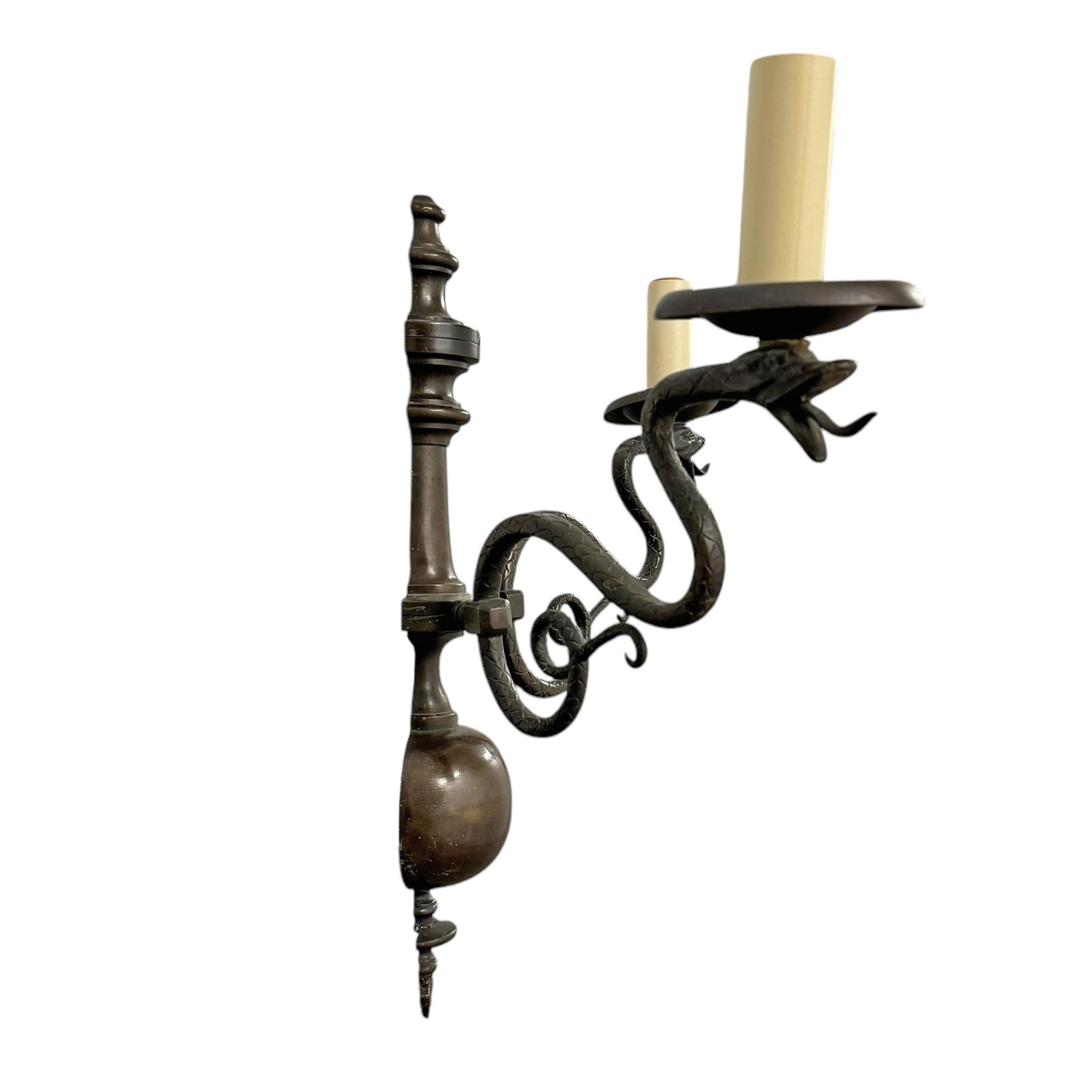 Inizio XX secolo Coppia di sconsigliere a serpente in bronzo Art Déco americano in vendita