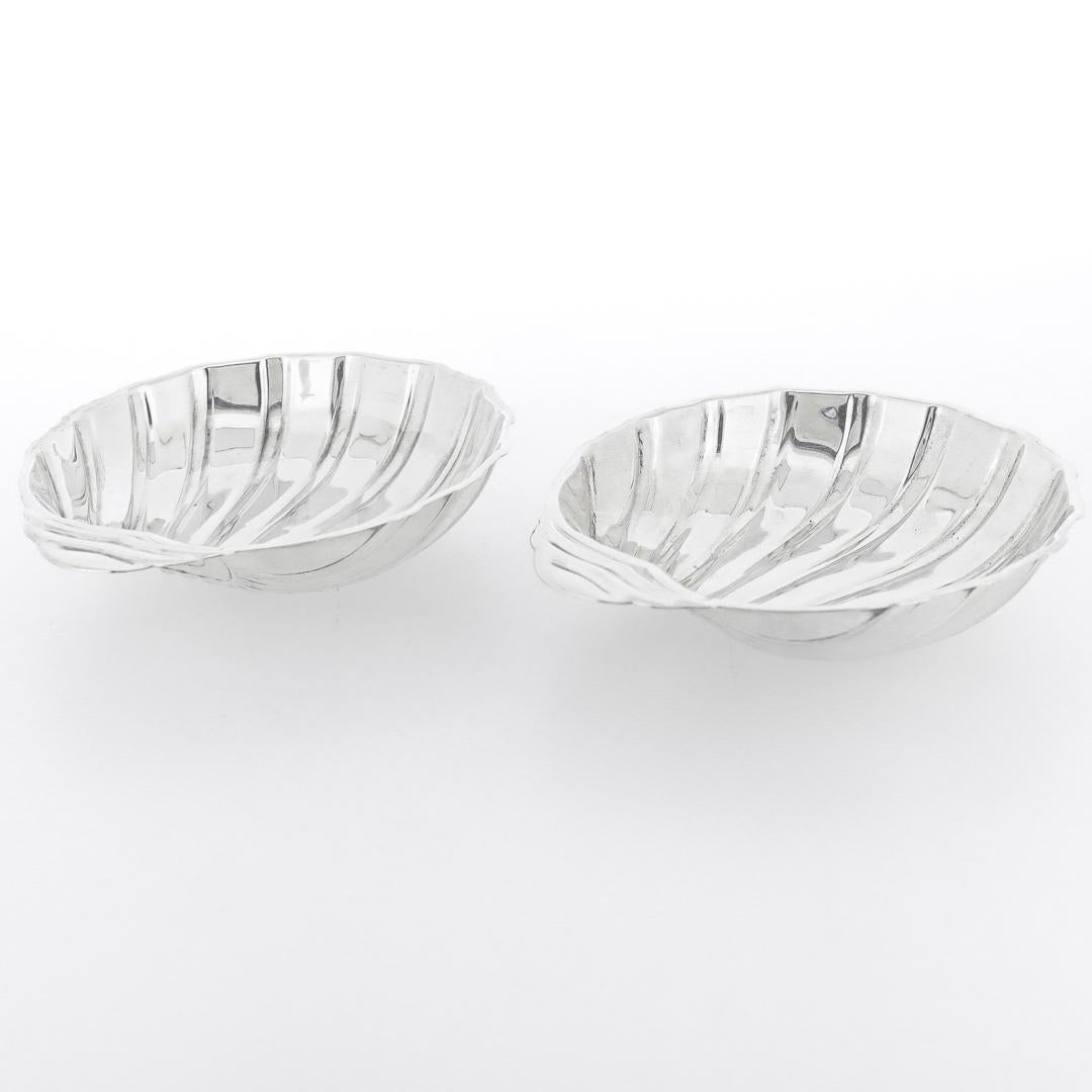 Pair of American Art Deco Shell Shaped Sterling Silver Nut Dishes by Rogers For Sale 1