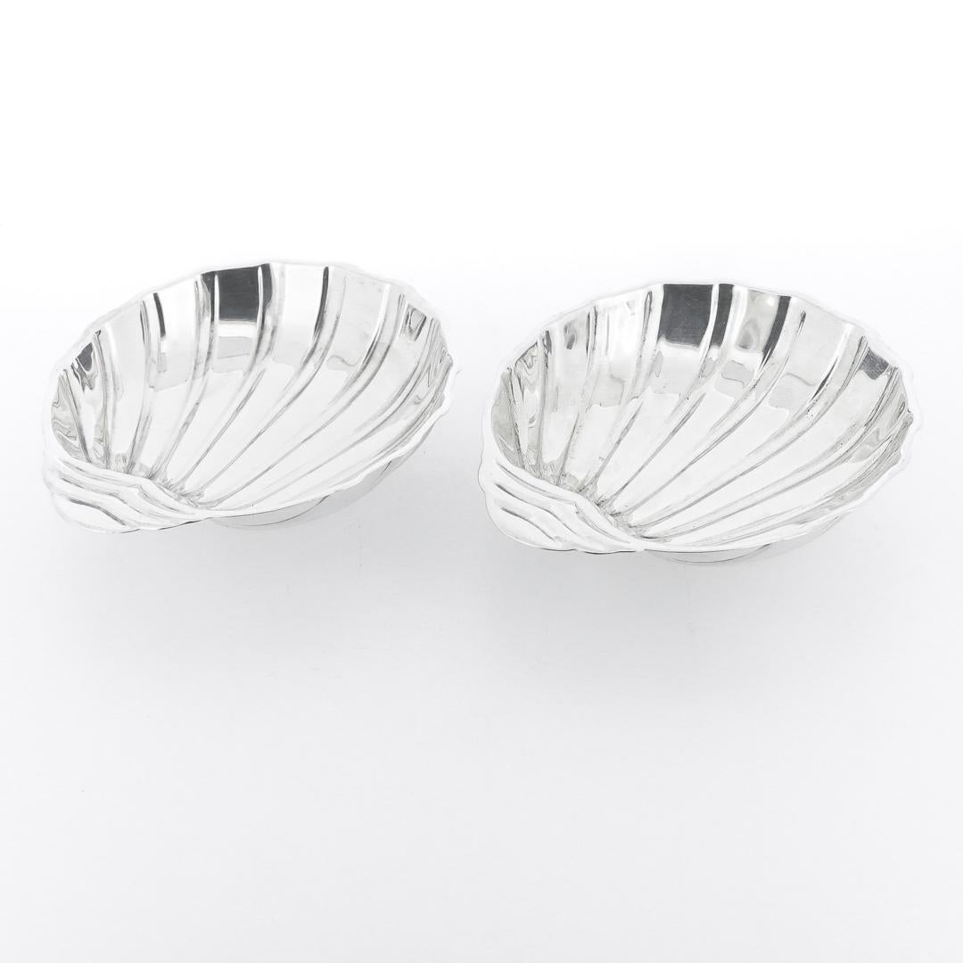 Pair of American Art Deco Shell Shaped Sterling Silver Nut Dishes by Rogers For Sale 2