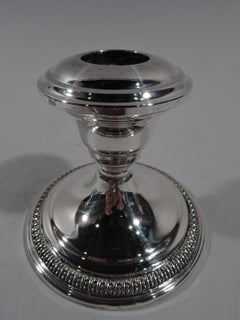 Paire de chandeliers bas américains Art Déco en argent sterling