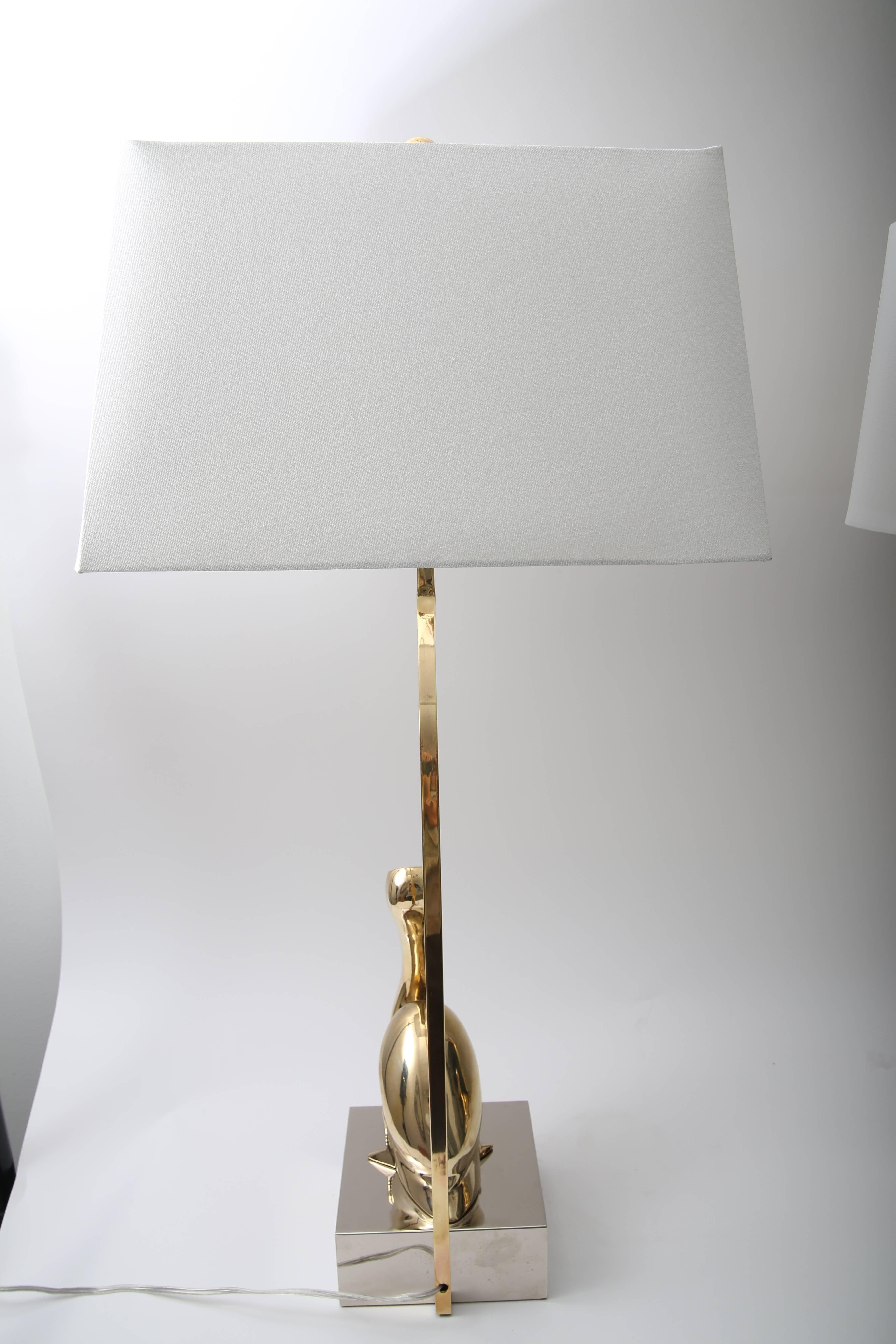 Pair of American Art Deco Style Table Lamps with Stylized Figural Pelicans In Good Condition In West Palm Beach, FL