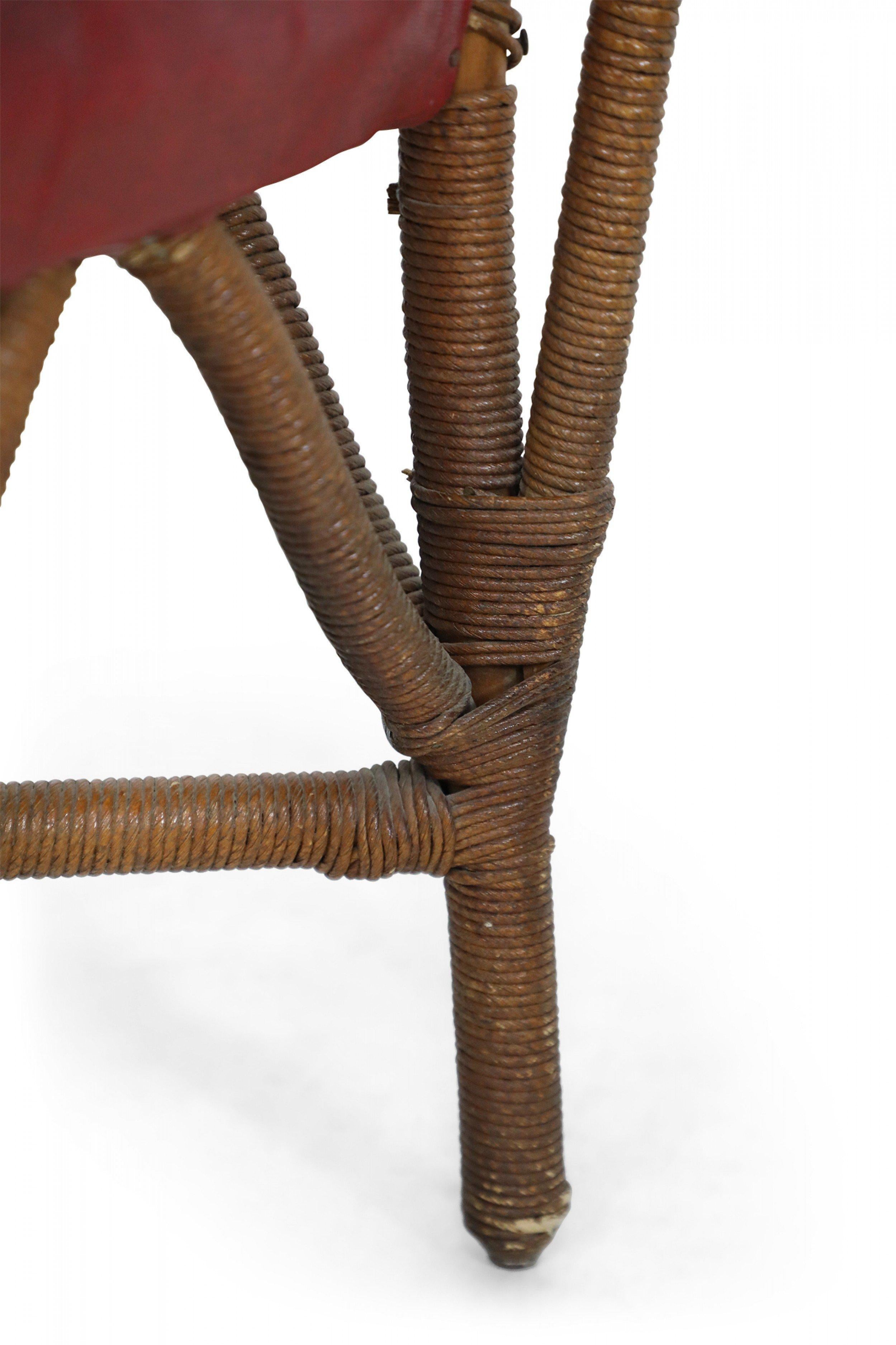 Paire de chaises d'appoint américaines en osier de style Art déco en vente 6