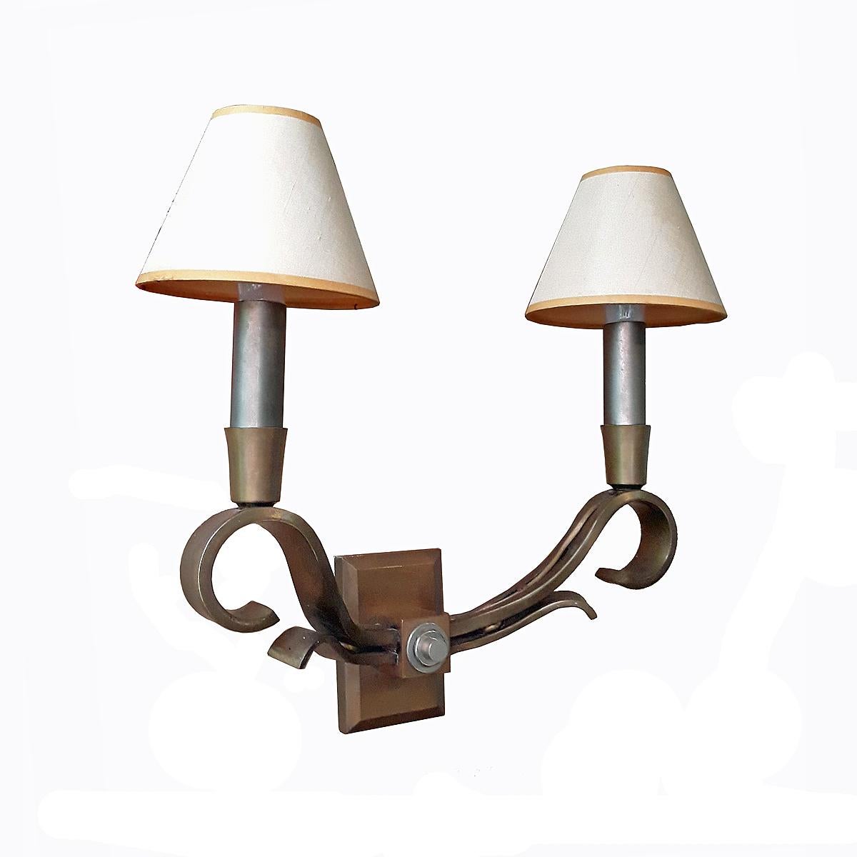 Pair of American Art Deco Wall Sconces, Early 20th Century In Good Condition In New York, NY