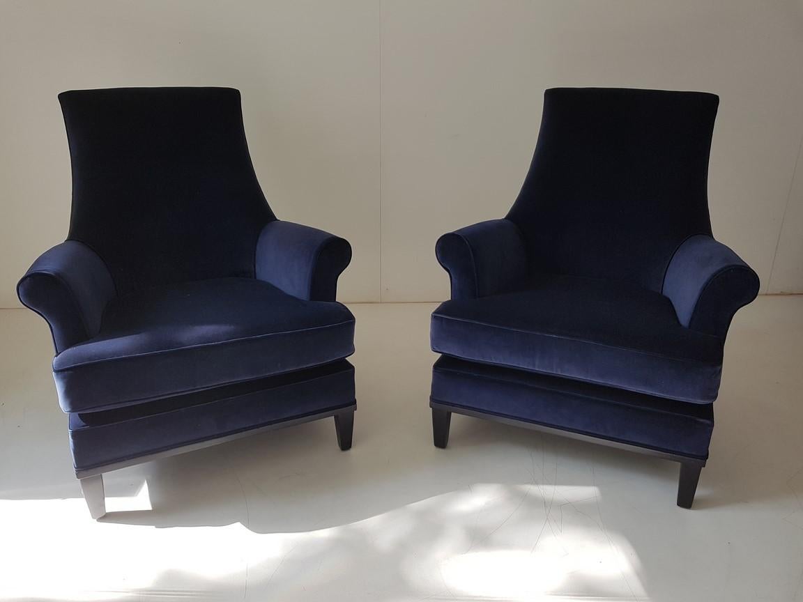 Pair of American Blue Velvet Armchairs, Midcentury For Sale 1