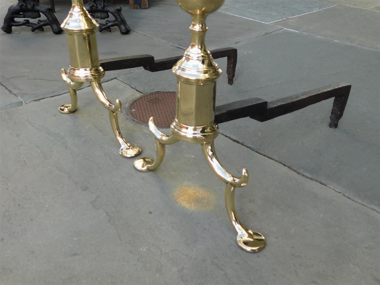 Pair of American Brass Acorn Finial Andirons with Spur Legs & Penny Feet NY 1780 In Excellent Condition For Sale In Hollywood, SC