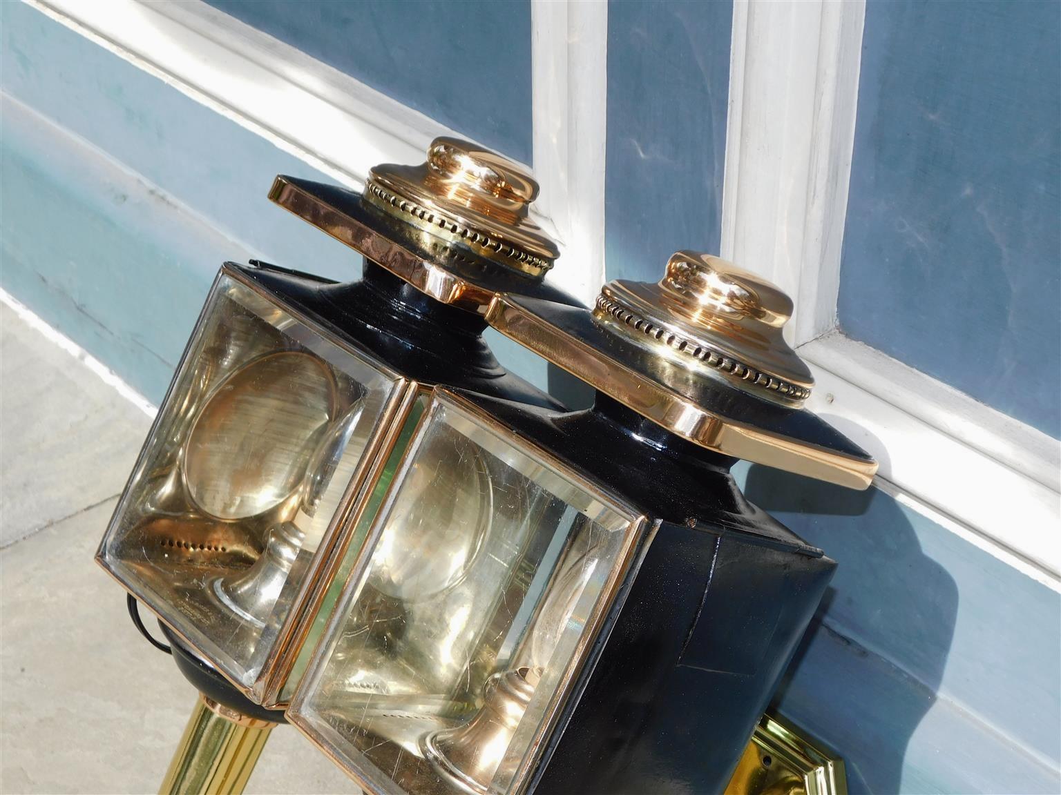 American Empire Pair of American Brass and Copper Coach Lanterns with Beveled Glass Phil c. 1820 For Sale