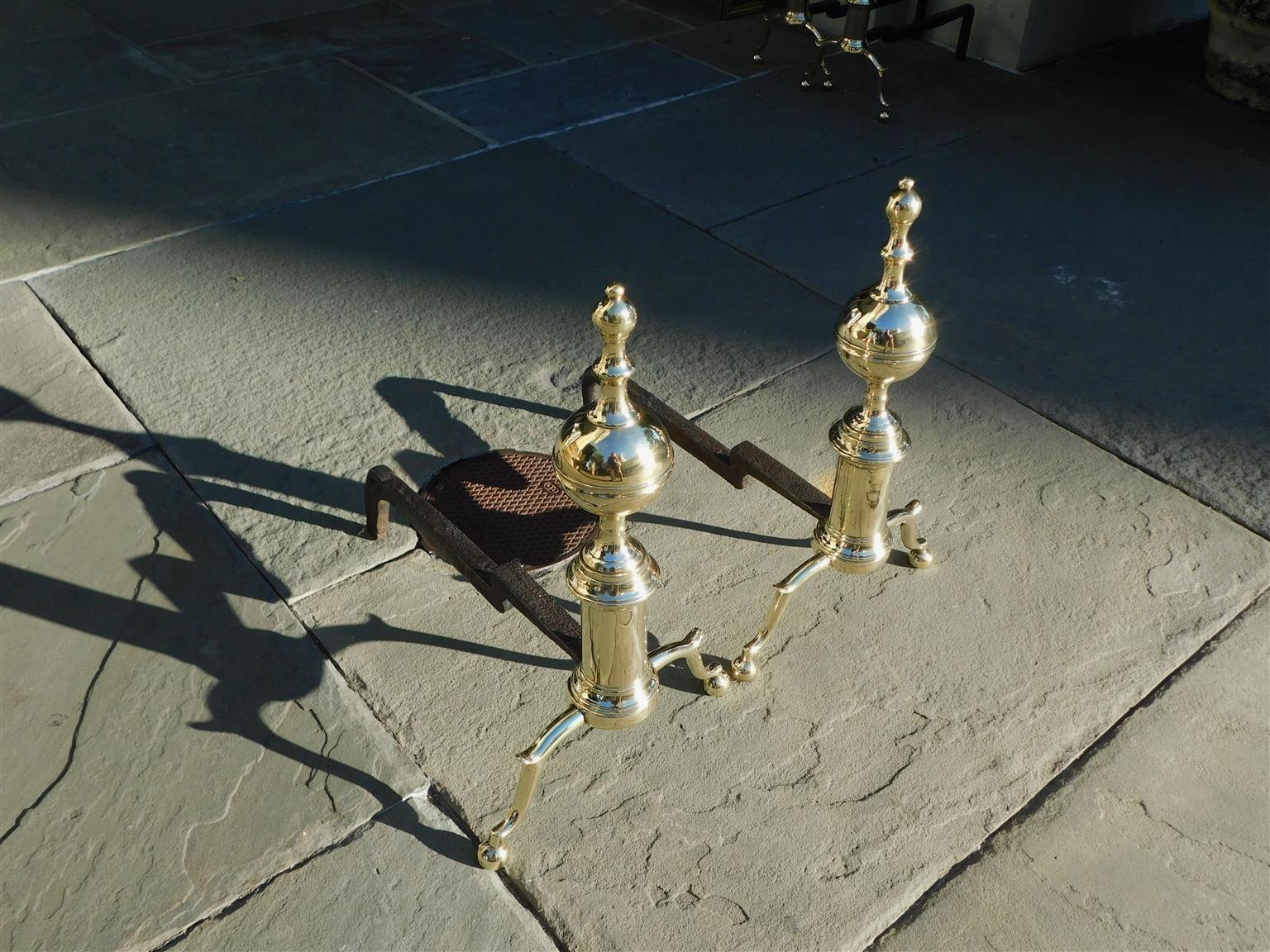 Pair of American Brass Ball Finial Andirons with Spur Legs & Ball Feet, C. 1810 For Sale 1