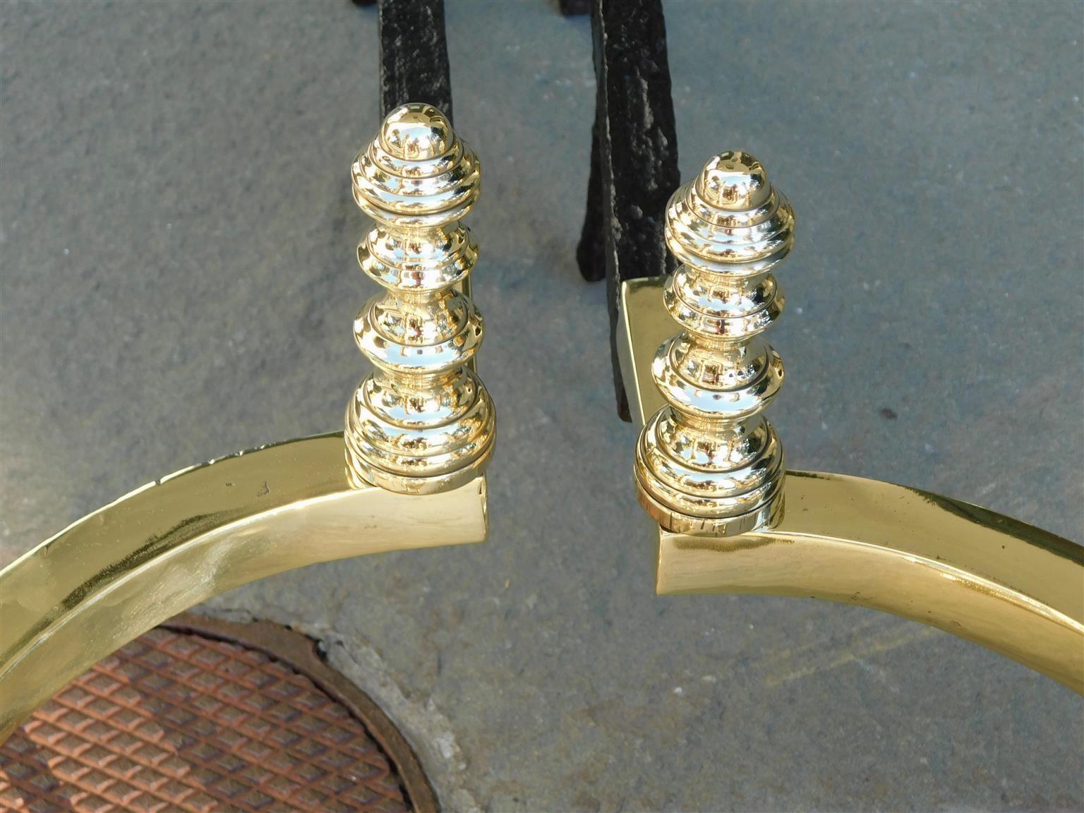 Early 19th Century Pair of American Brass Faceted Finial Andirons with Scrolled Ball Legs, C. 1820 For Sale