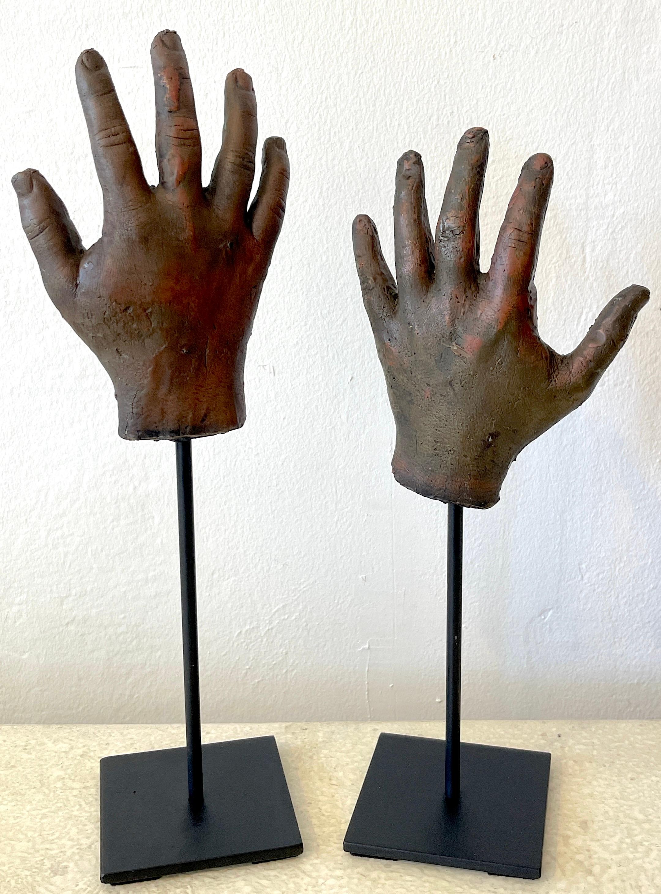 Pair of American Bronze Folk Art Maquettes of Hands, Museum Mounted For Sale 2
