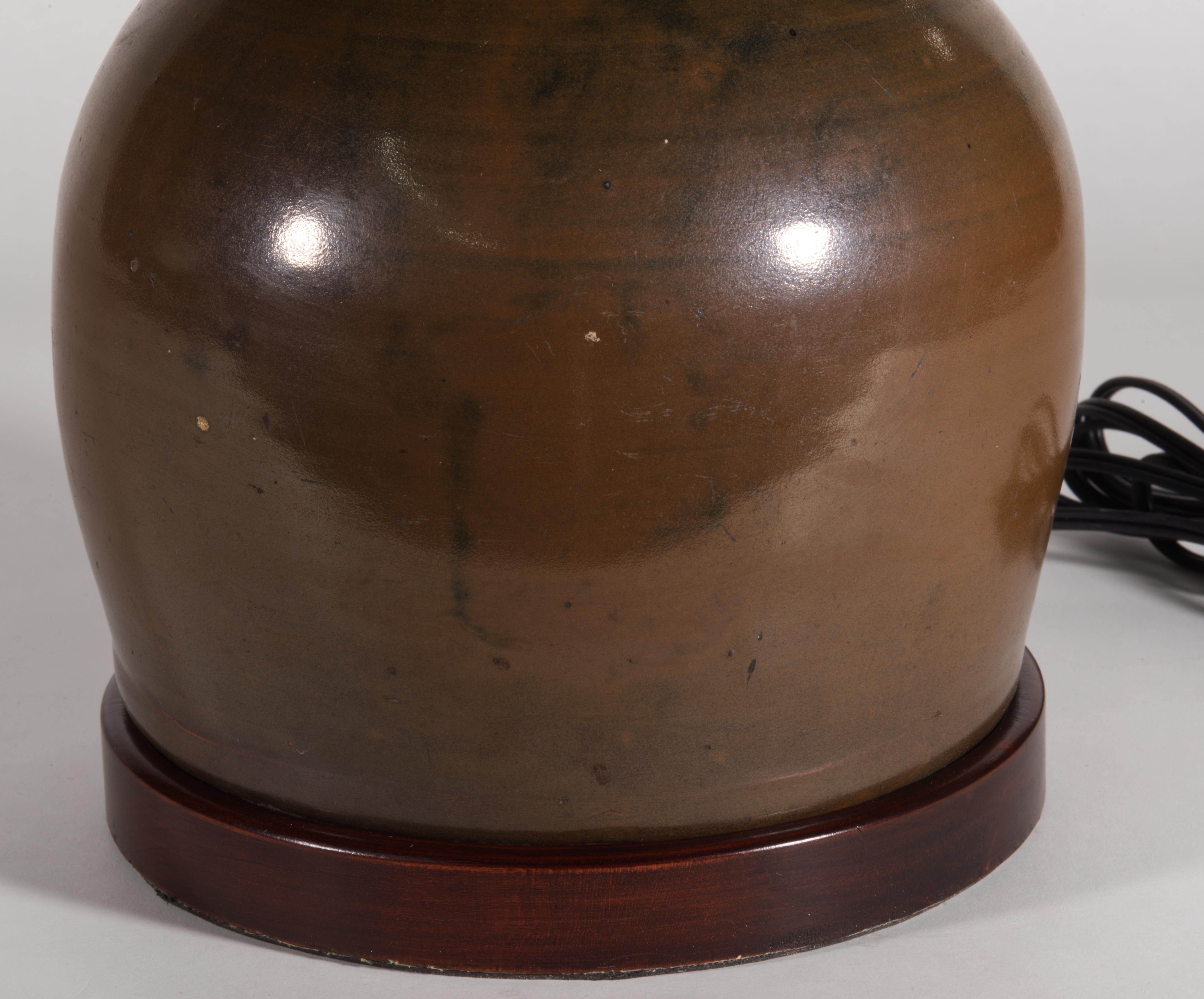 Pair of American Brown Stoneware Crock Jug Table Lamps For Sale 3