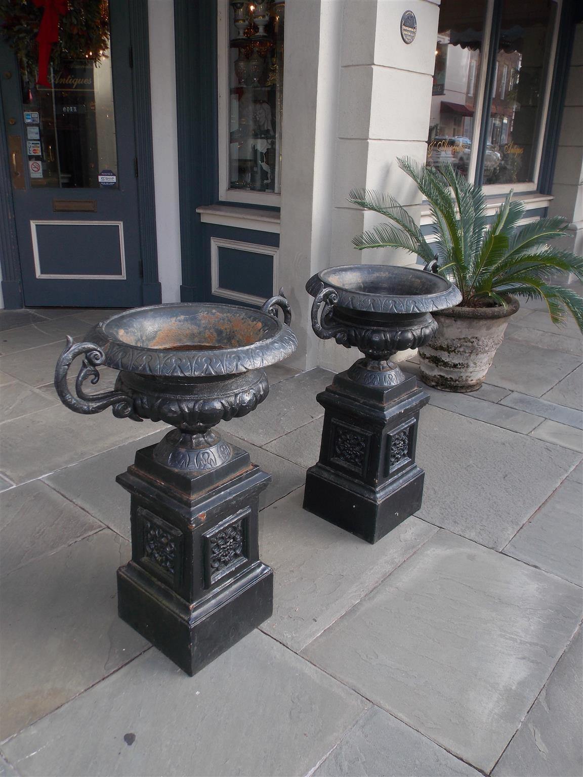 Pair of American Cast Iron Campana-Form Floral Garden Urns on Plinths Circa 1880 In Excellent Condition For Sale In Hollywood, SC