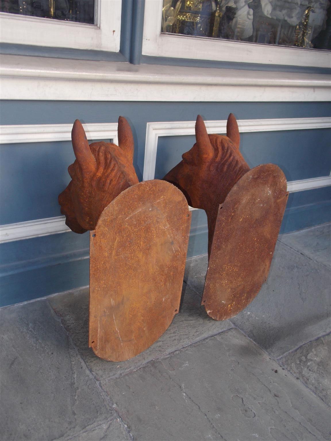 Pair of American Cast Iron Entrance Horse Head Stable and Gate Mounts, C. 1850 In Excellent Condition In Hollywood, SC